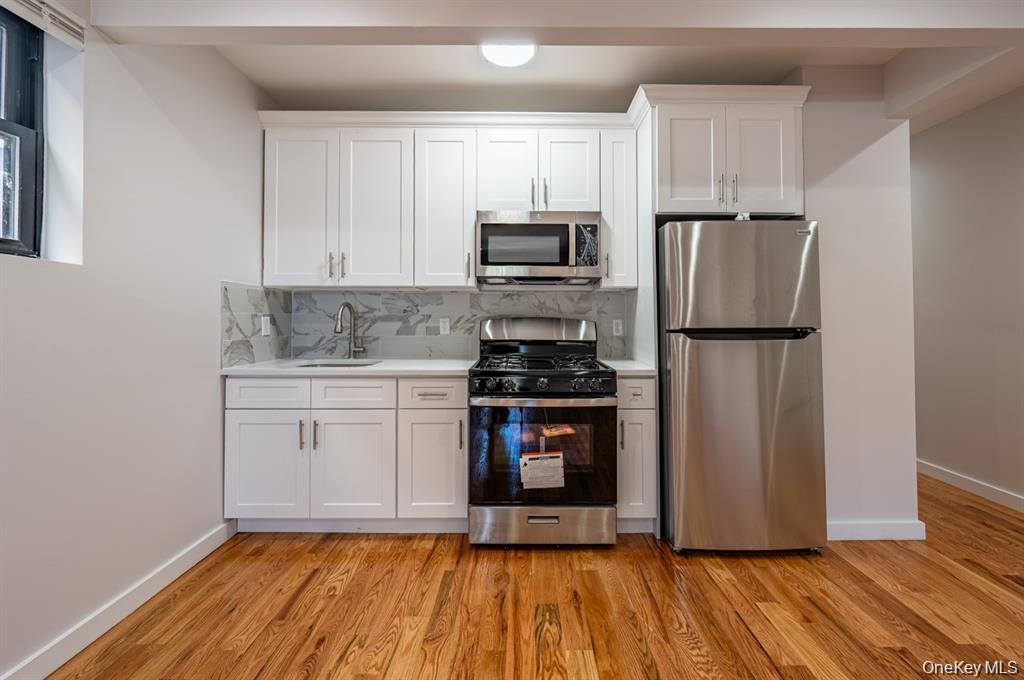 Single Family Morris Park  Bronx, NY 10460, MLS-944159-22