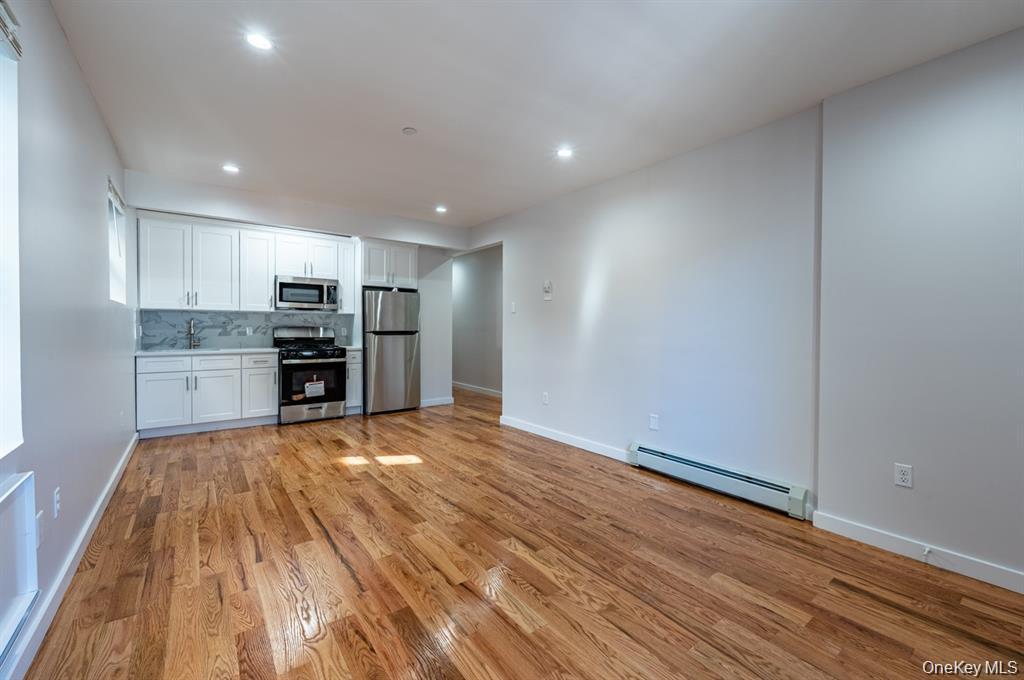 Single Family Morris Park  Bronx, NY 10460, MLS-944159-23