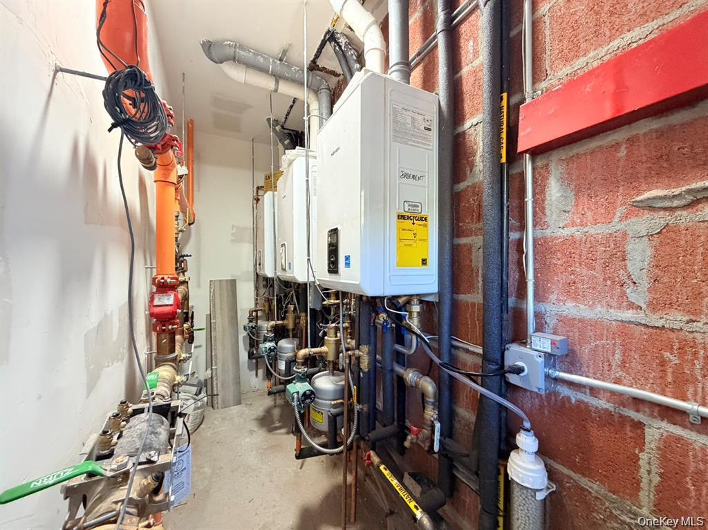 Single Family Morris Park  Bronx, NY 10460, MLS-944159-24