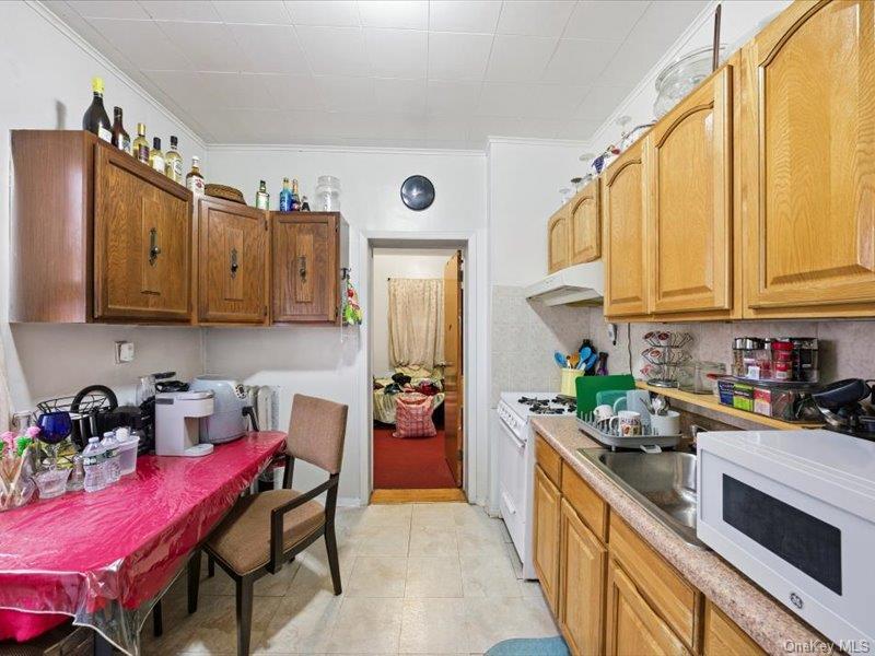 Single Family Eastchester Bronx, NY 10469, MLS-944181-12