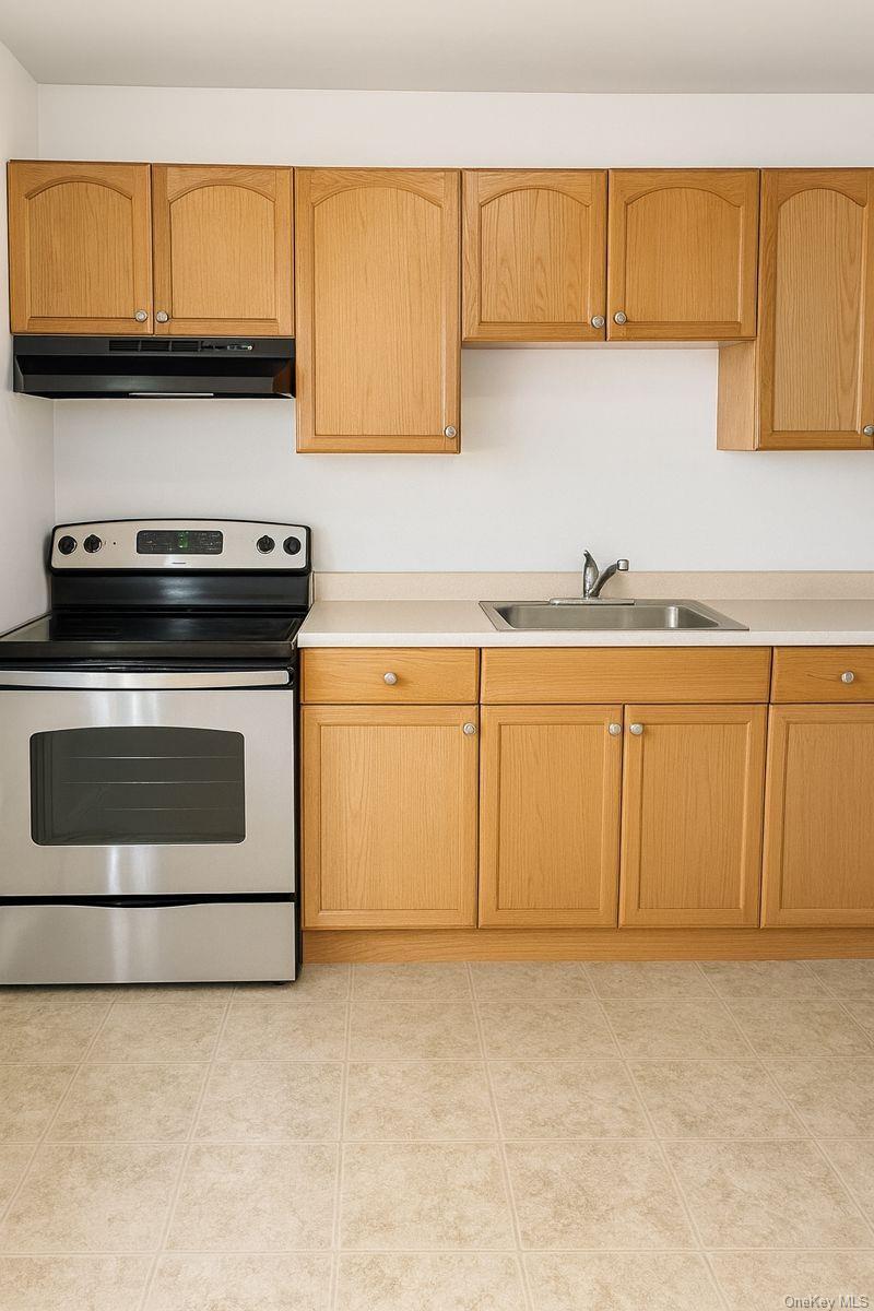 Single Family Post  Suffolk County, NY 11713, MLS-944186-3