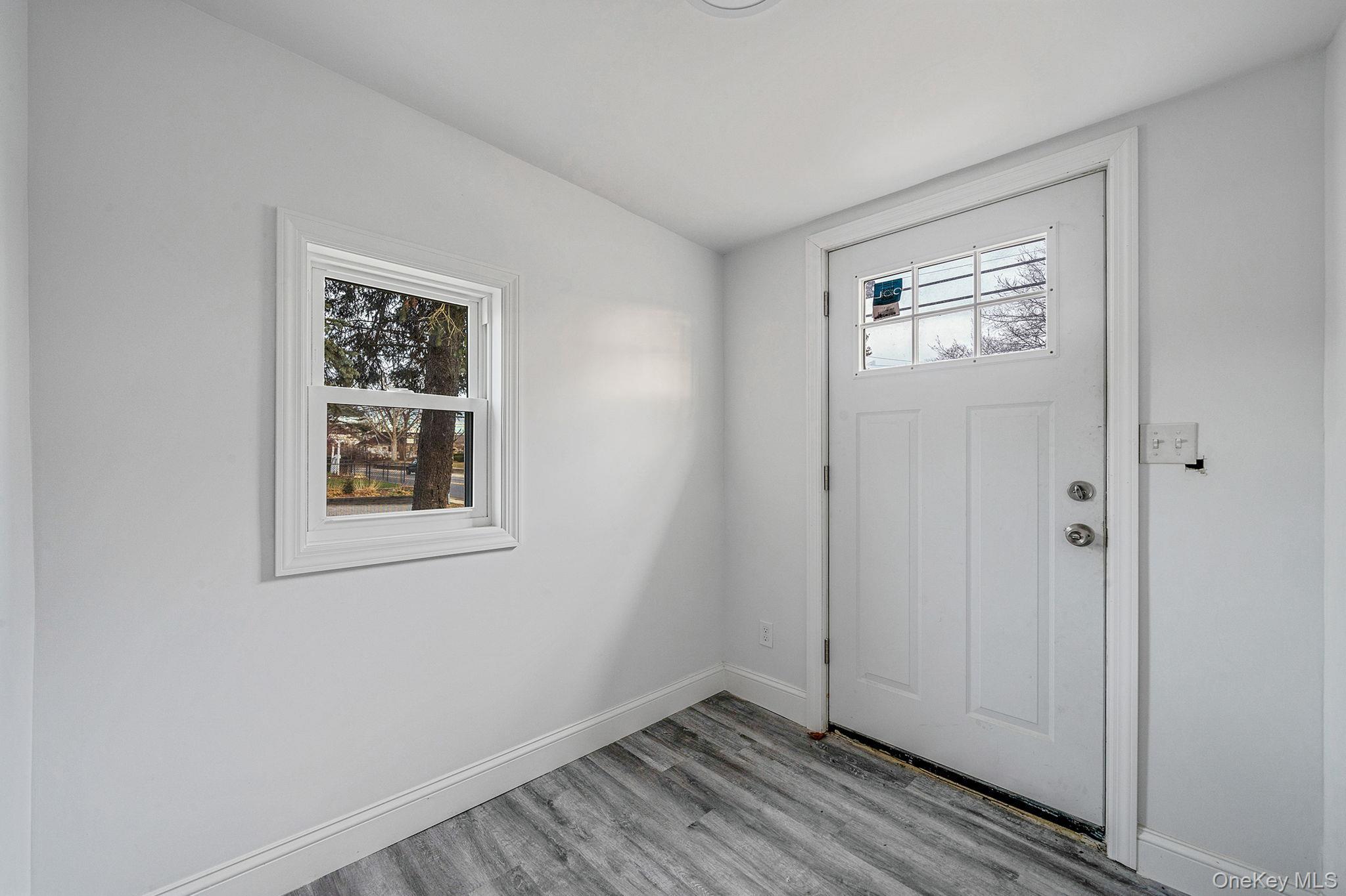 Single Family Redington Suffolk County, NY 11706, MLS-944212-10