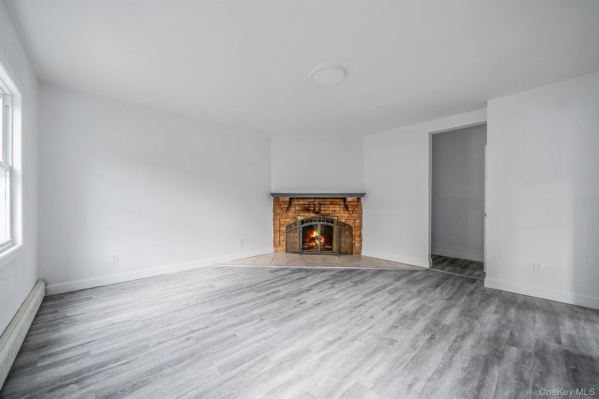 Single Family Redington Suffolk County, NY 11706, MLS-944212-13