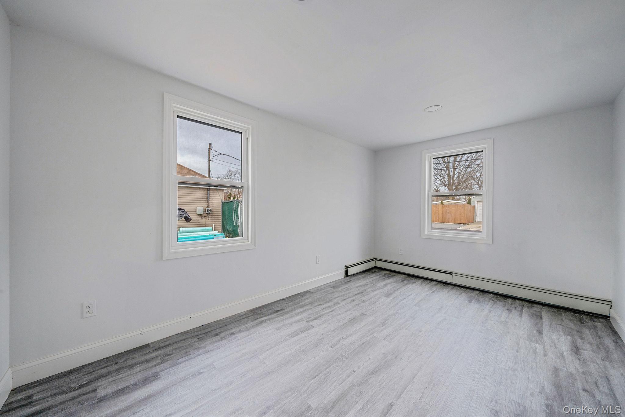 Single Family Redington Suffolk County, NY 11706, MLS-944212-18