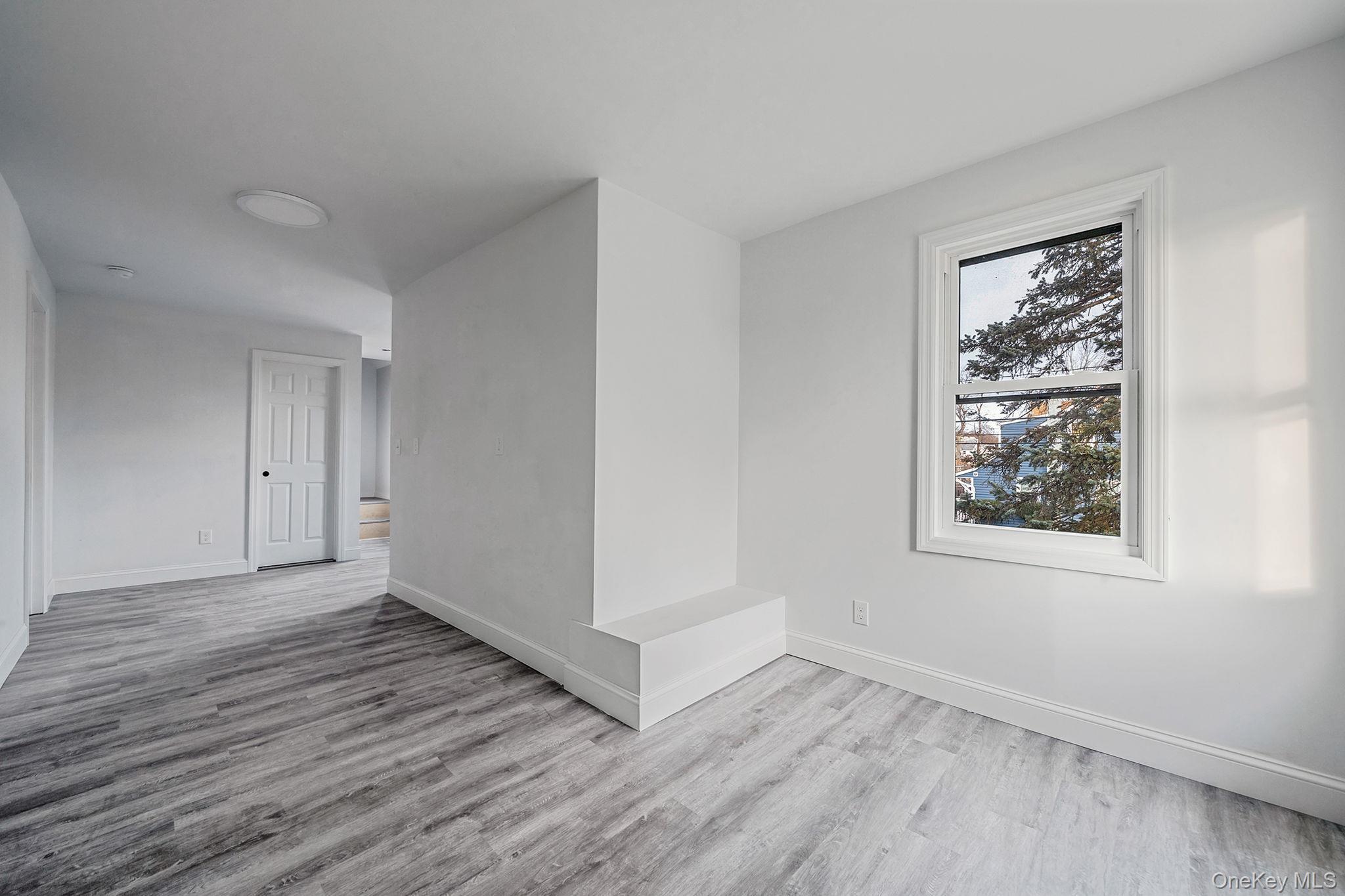 Single Family Redington Suffolk County, NY 11706, MLS-944212-23