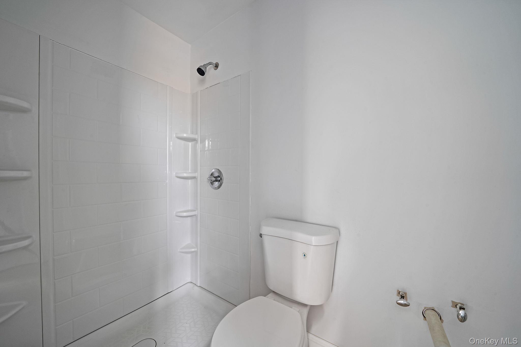 Single Family Redington Suffolk County, NY 11706, MLS-944212-25