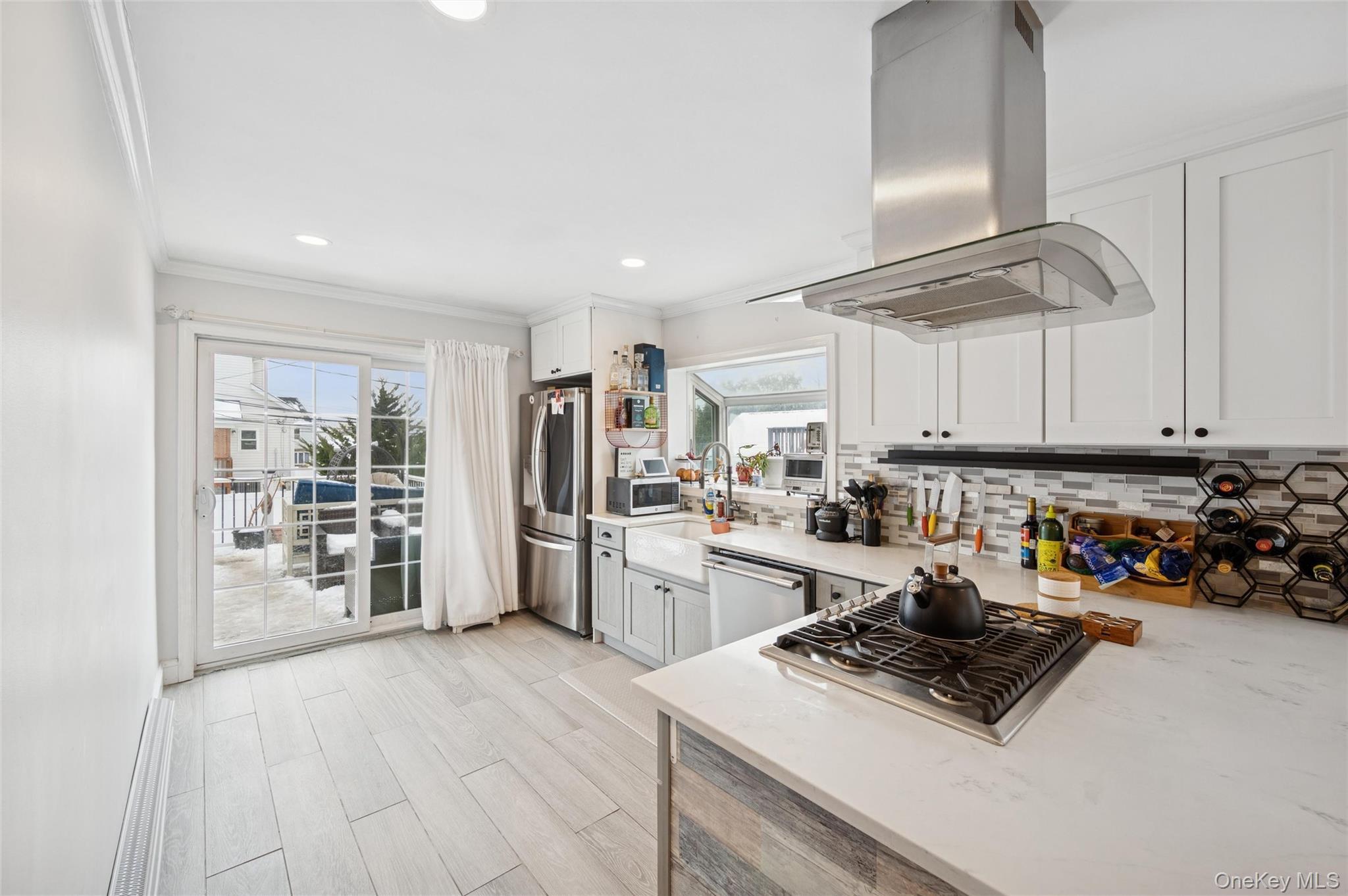 Single Family Traymore Nassau County, NY 11558, MLS-944214-9