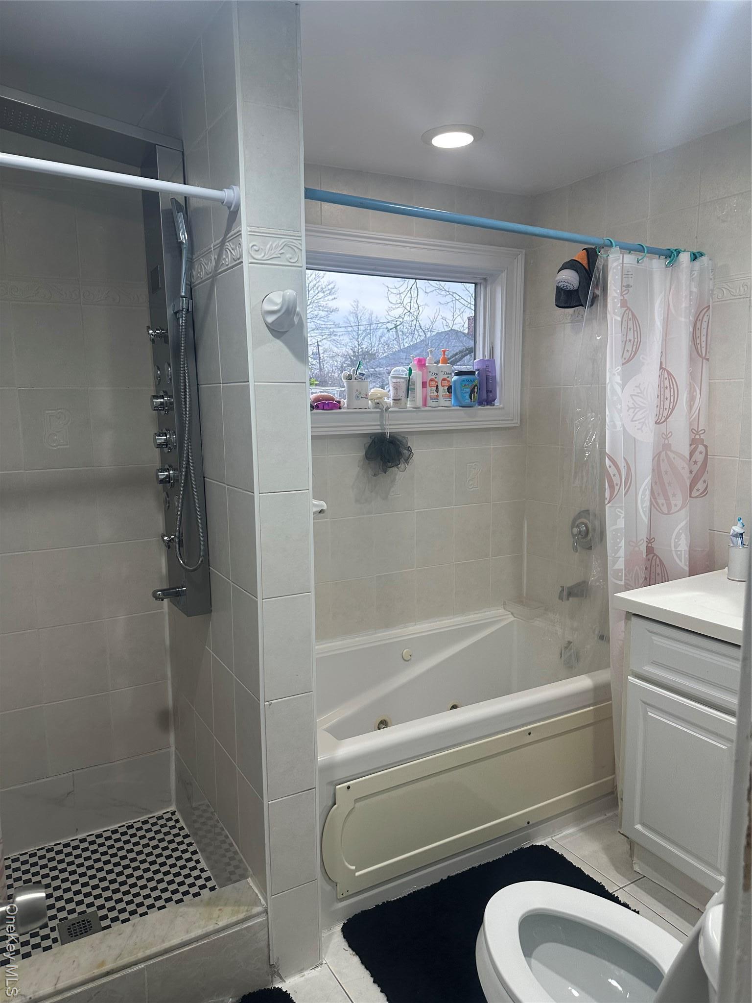 Single Family Marvin  Nassau County, NY 11550, MLS-944220-7