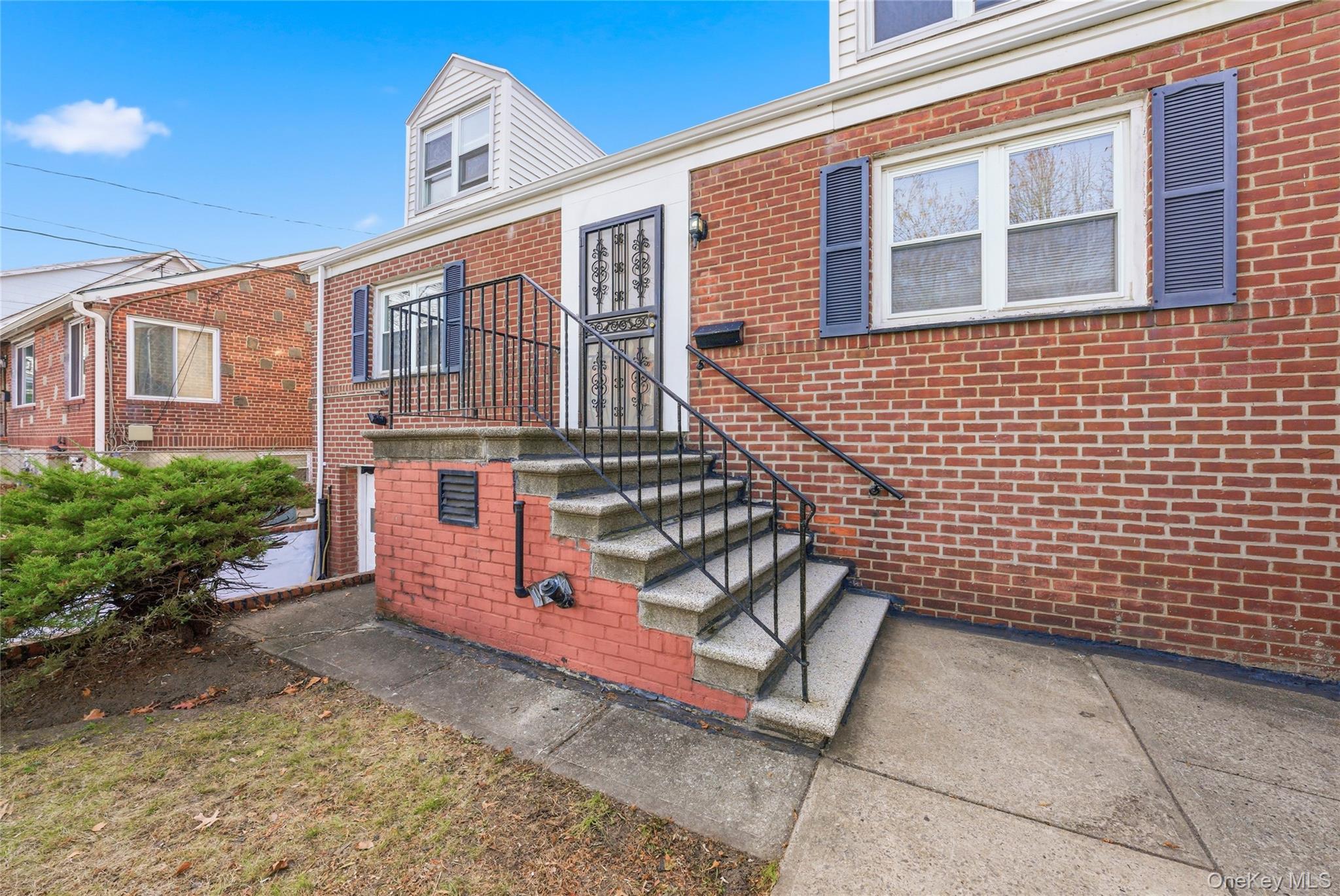 Single Family Monticello Bronx, NY 10466, MLS-944244-13