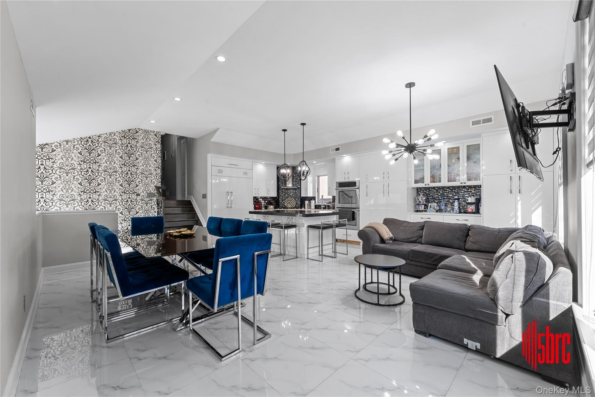 Single Family 64th  Brooklyn, NY 11234, MLS-944287-3