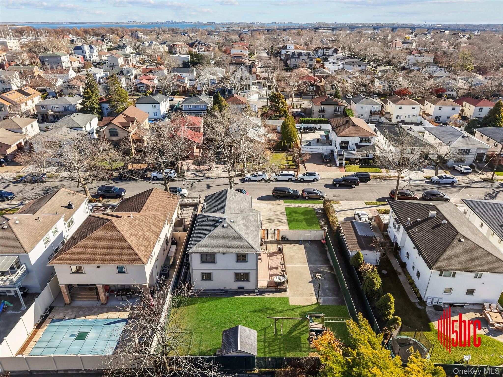 Single Family 64th  Brooklyn, NY 11234, MLS-944287-30