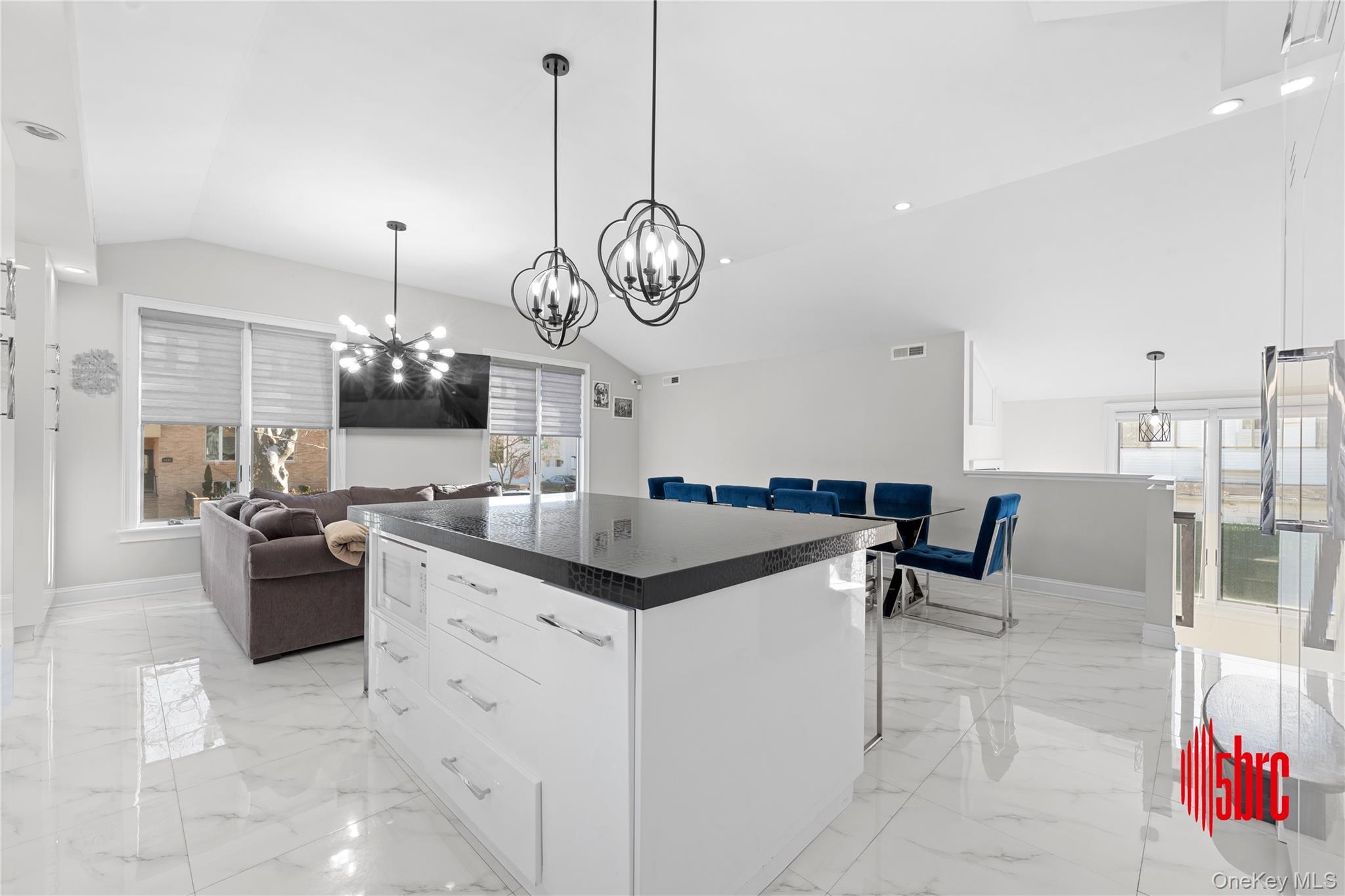 Single Family 64th  Brooklyn, NY 11234, MLS-944287-9