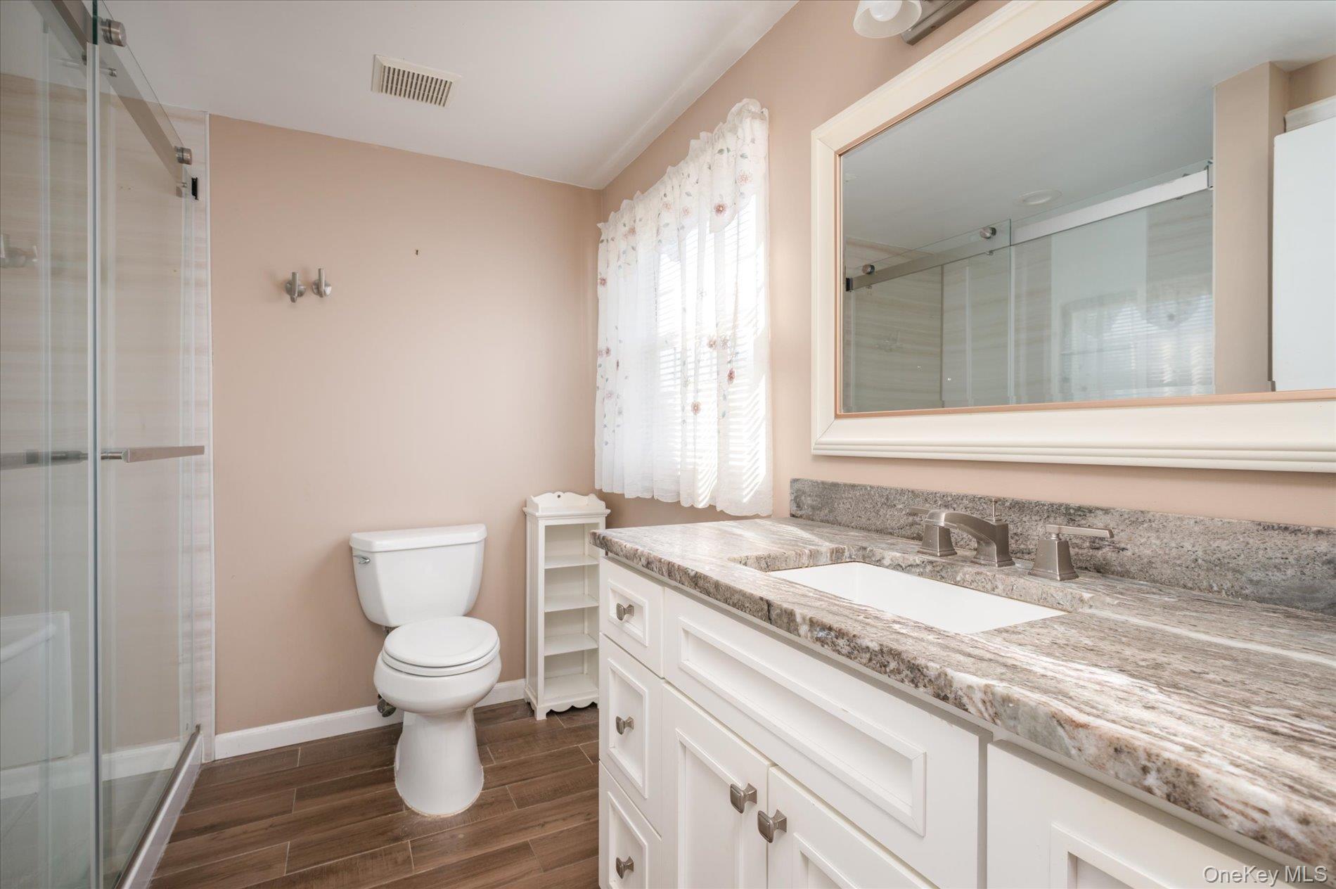 Single Family Wedgewood Suffolk County, NY 11727, MLS-944335-24