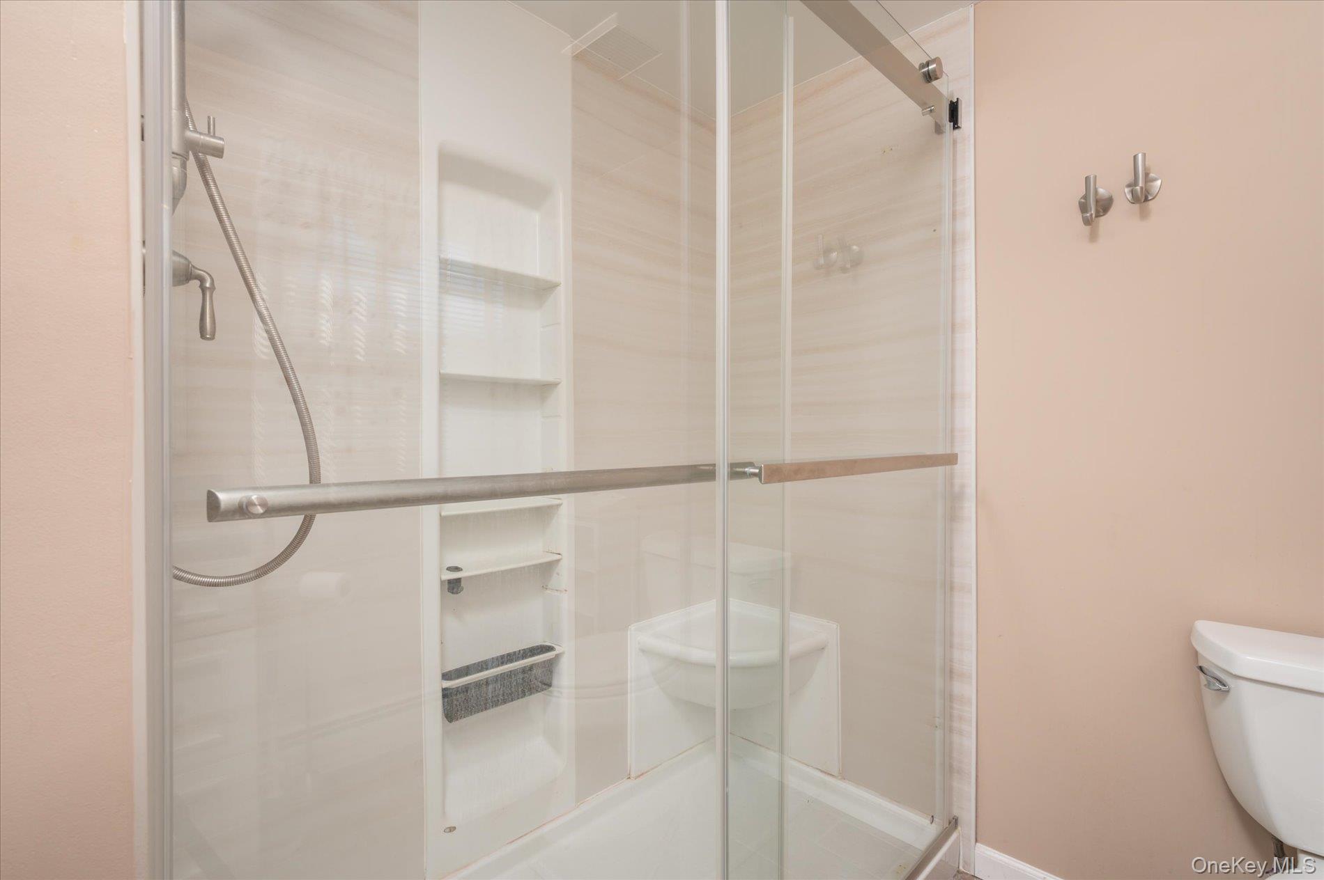 Single Family Wedgewood Suffolk County, NY 11727, MLS-944335-25