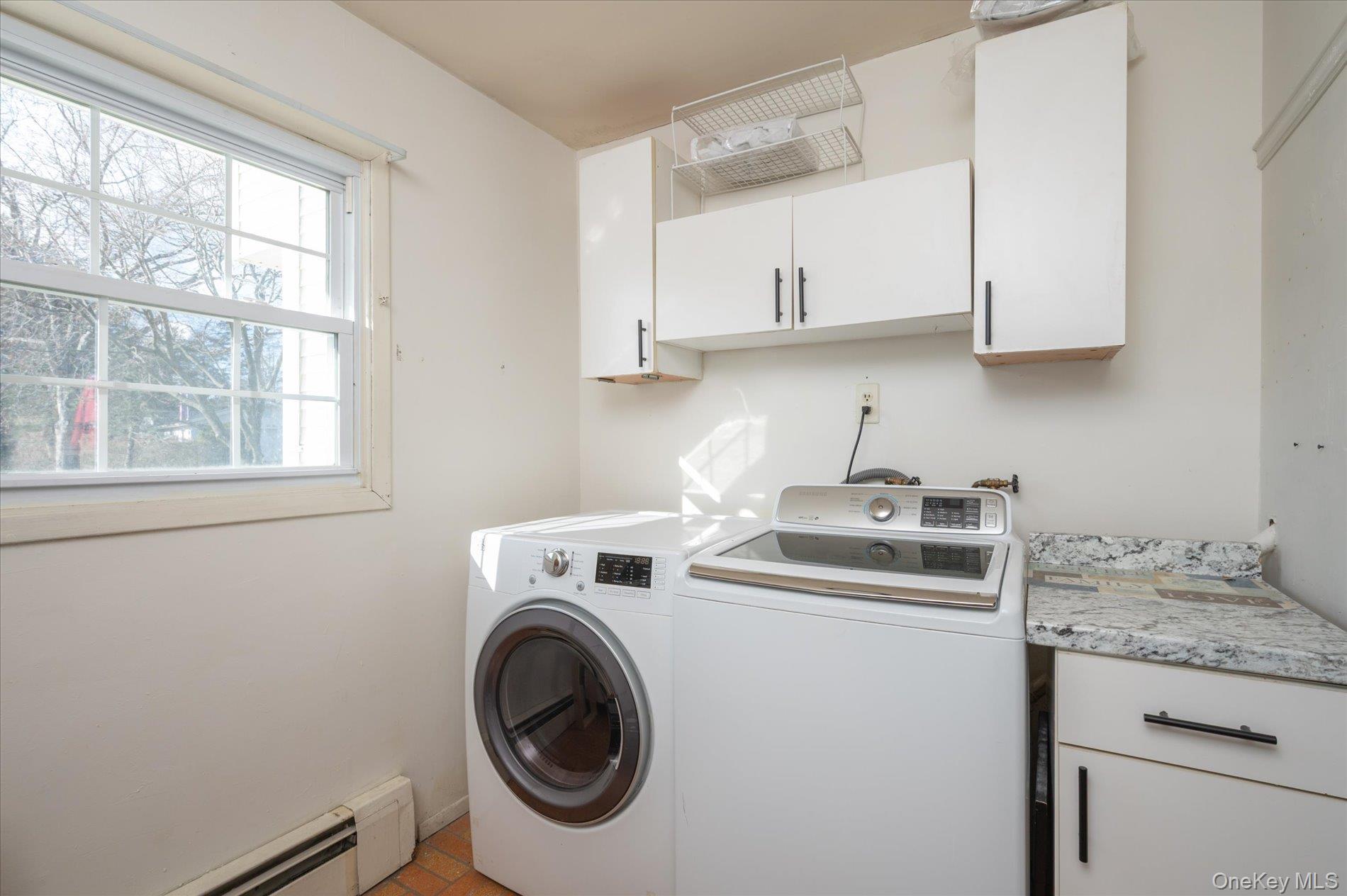 Single Family Wedgewood Suffolk County, NY 11727, MLS-944335-26