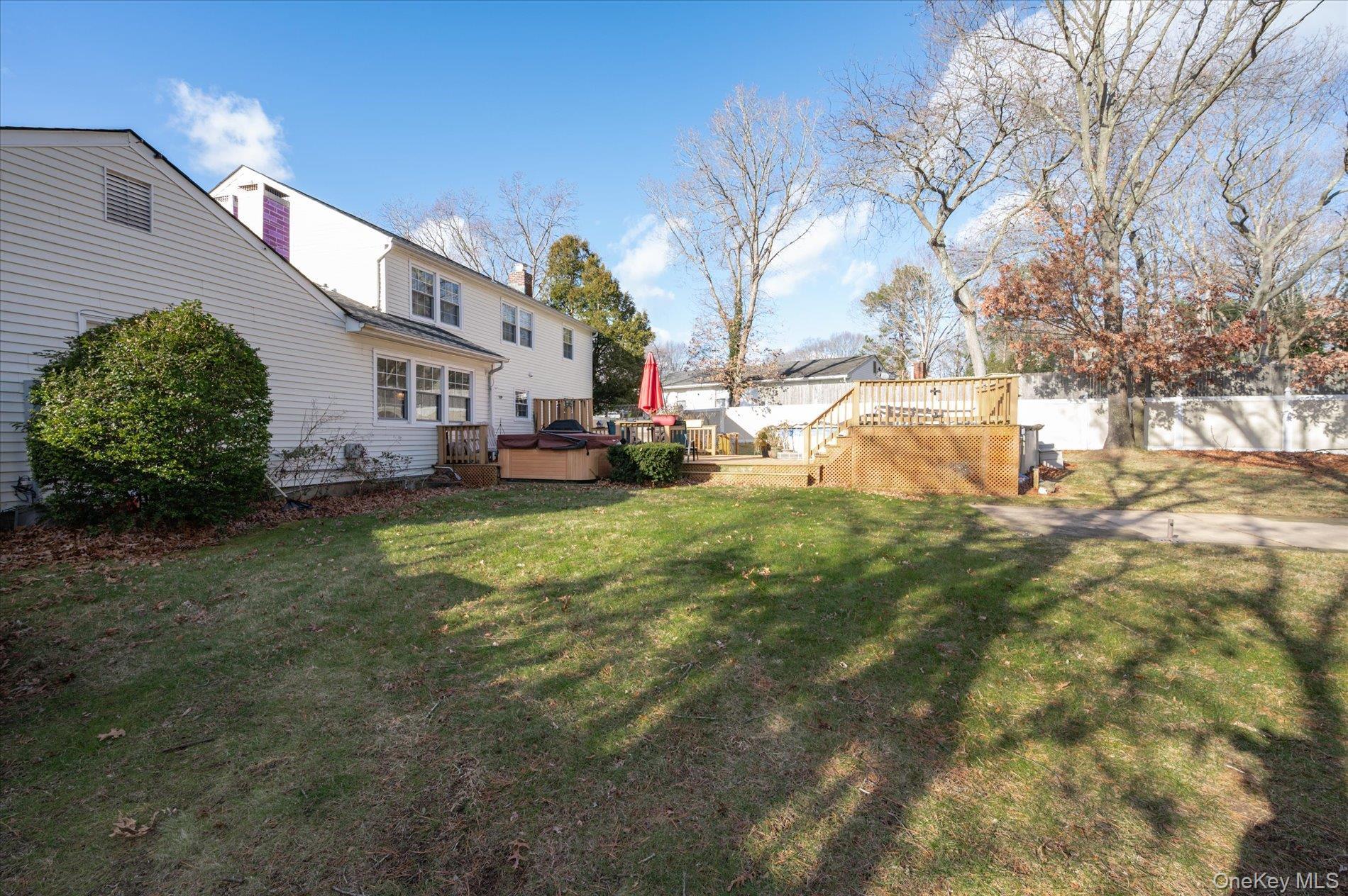 Single Family Wedgewood Suffolk County, NY 11727, MLS-944335-33