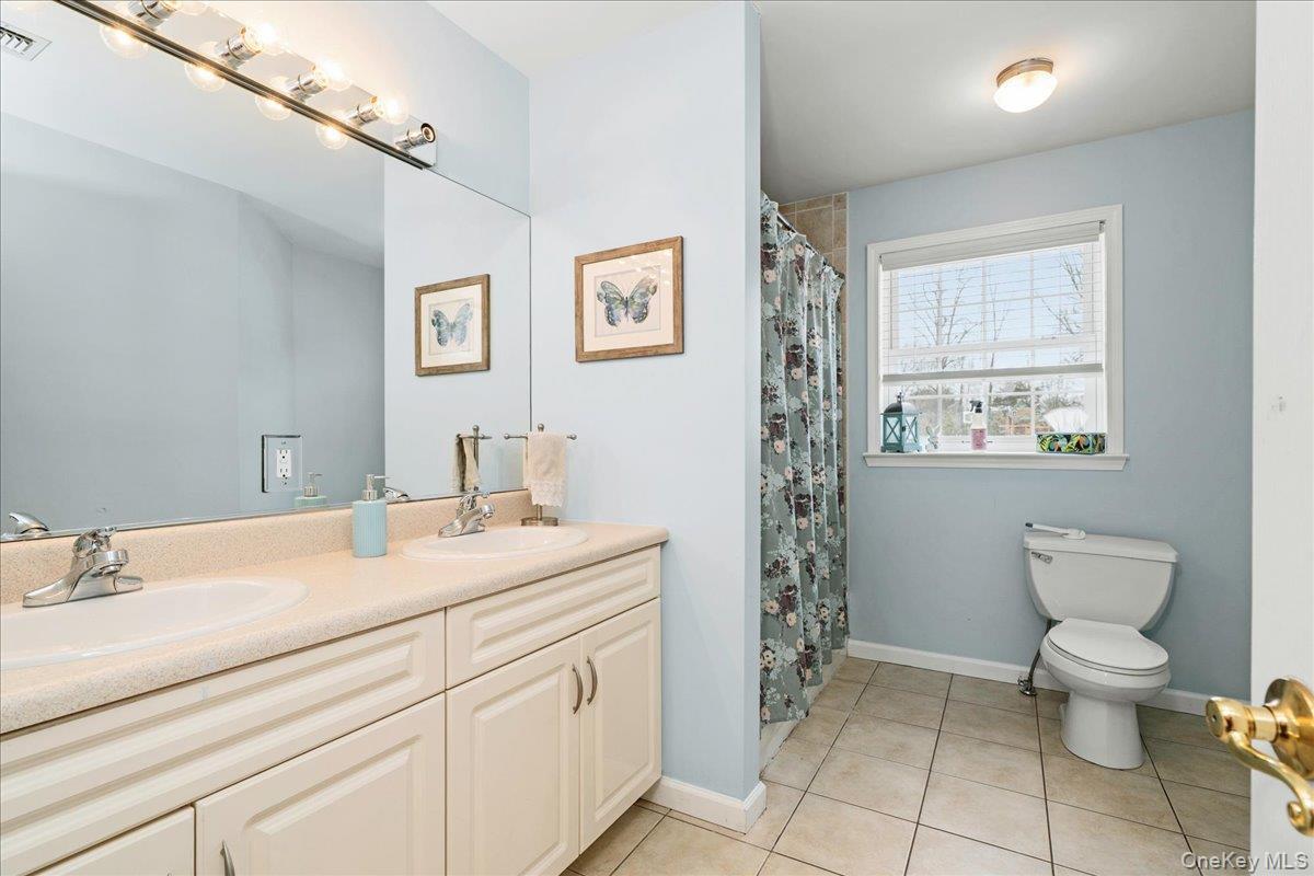 Single Family Coach House  Orange County, NY 12553, MLS-944360-38