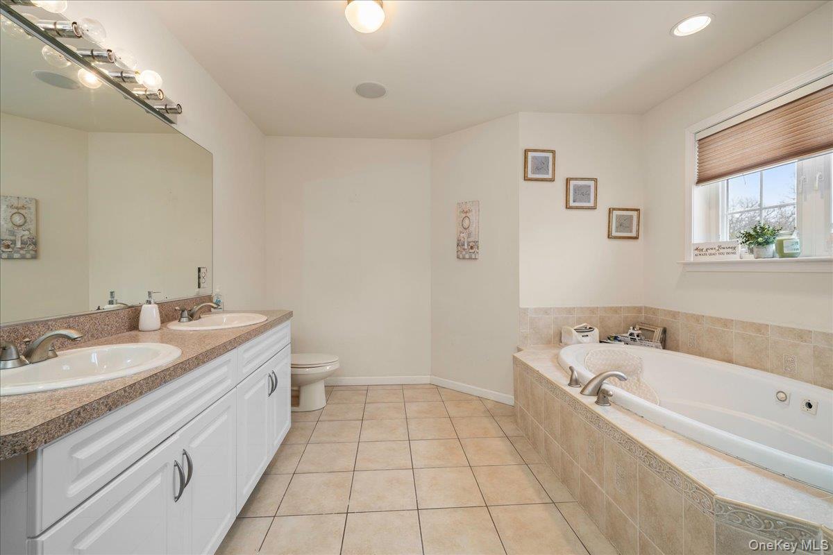 Single Family Coach House  Orange County, NY 12553, MLS-944360-43
