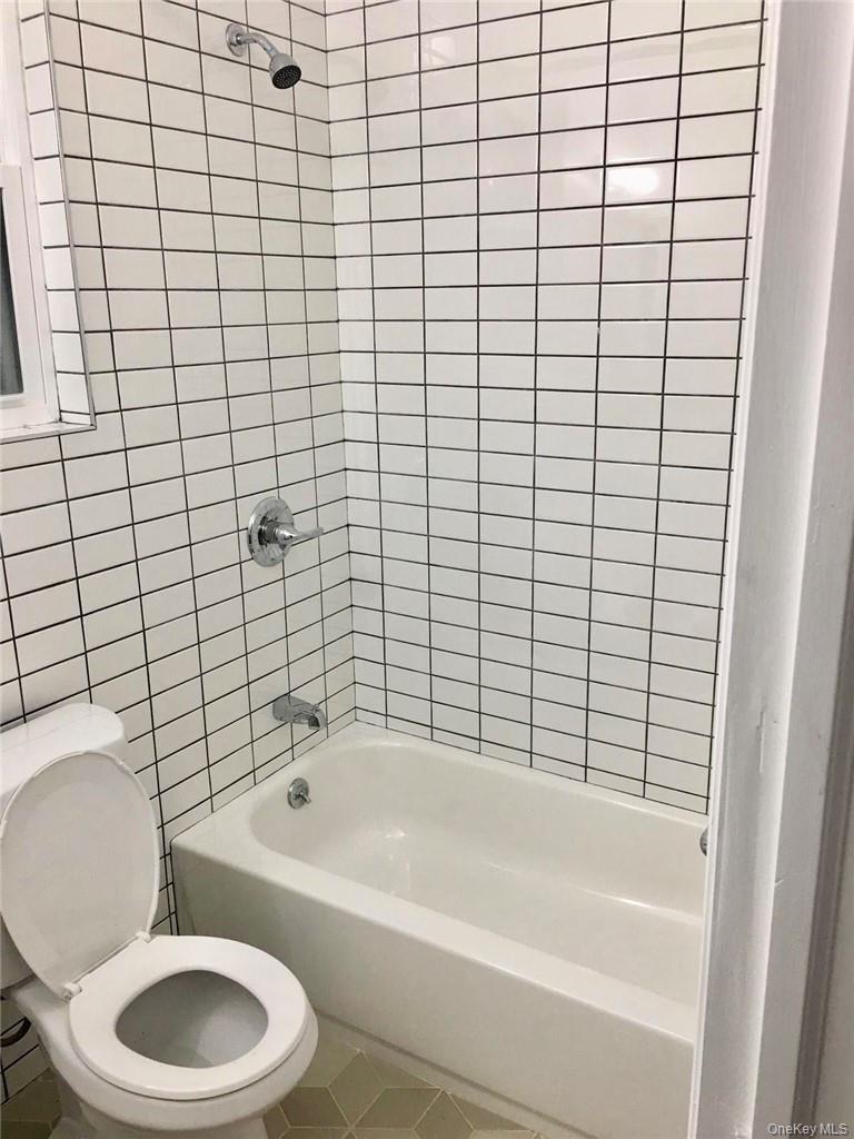 Single Family Amethyst Bronx, NY 10462, MLS-944364-21