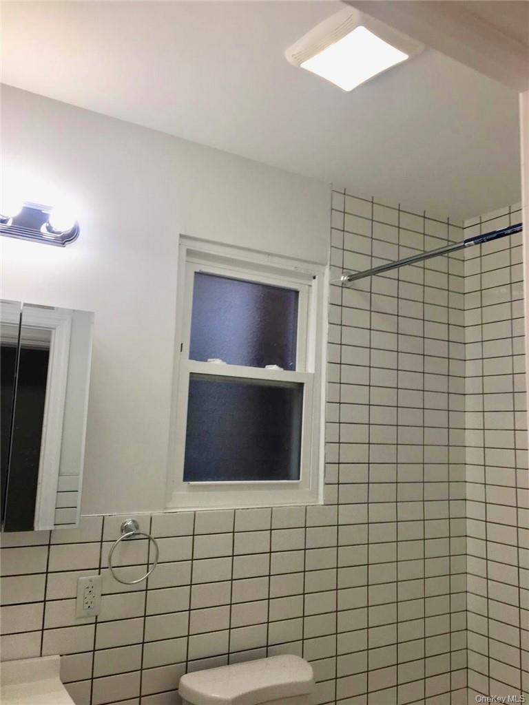 Single Family Amethyst Bronx, NY 10462, MLS-944364-31