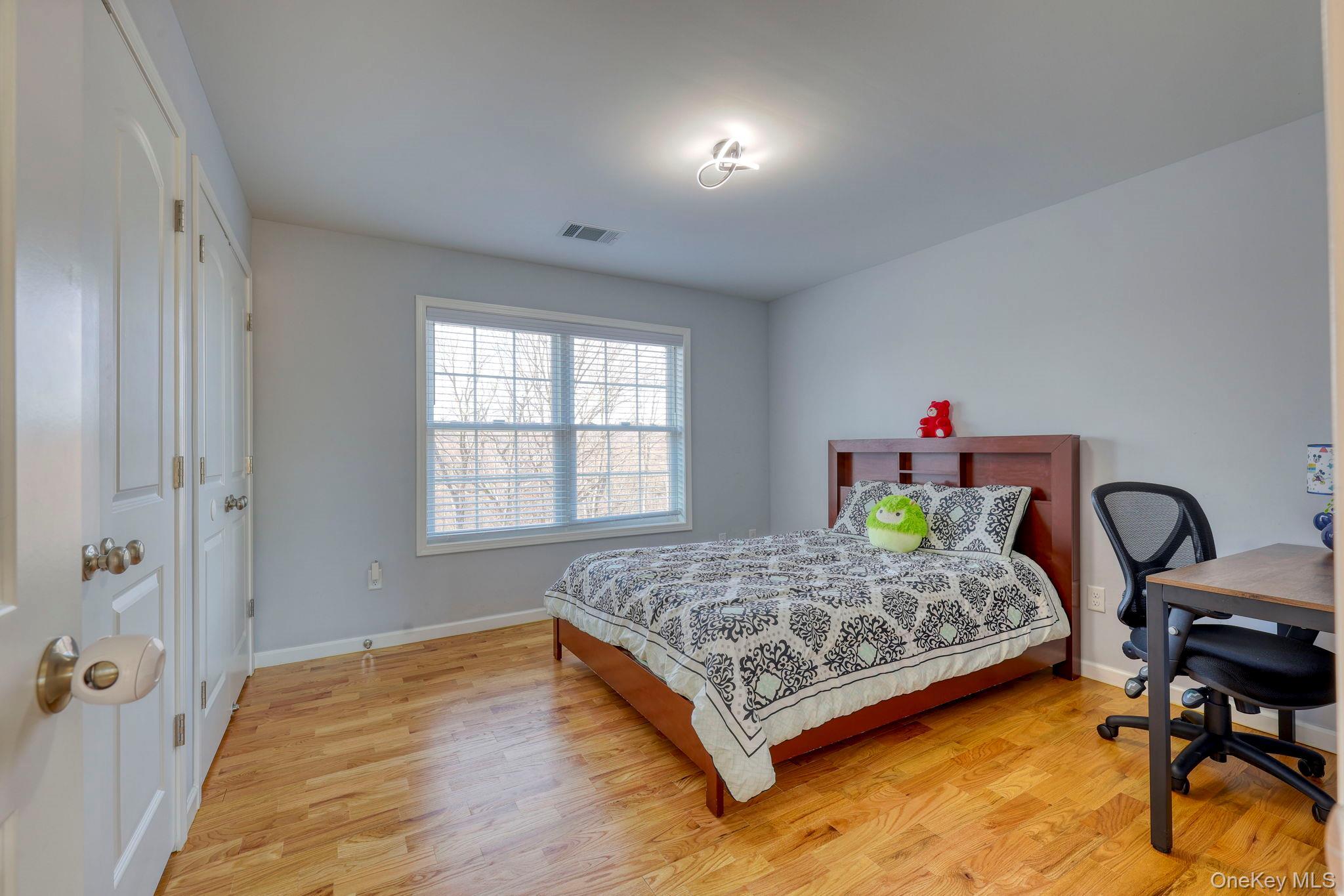 Single Family Meadow View  Ulster County, NY 12542, MLS-944366-27