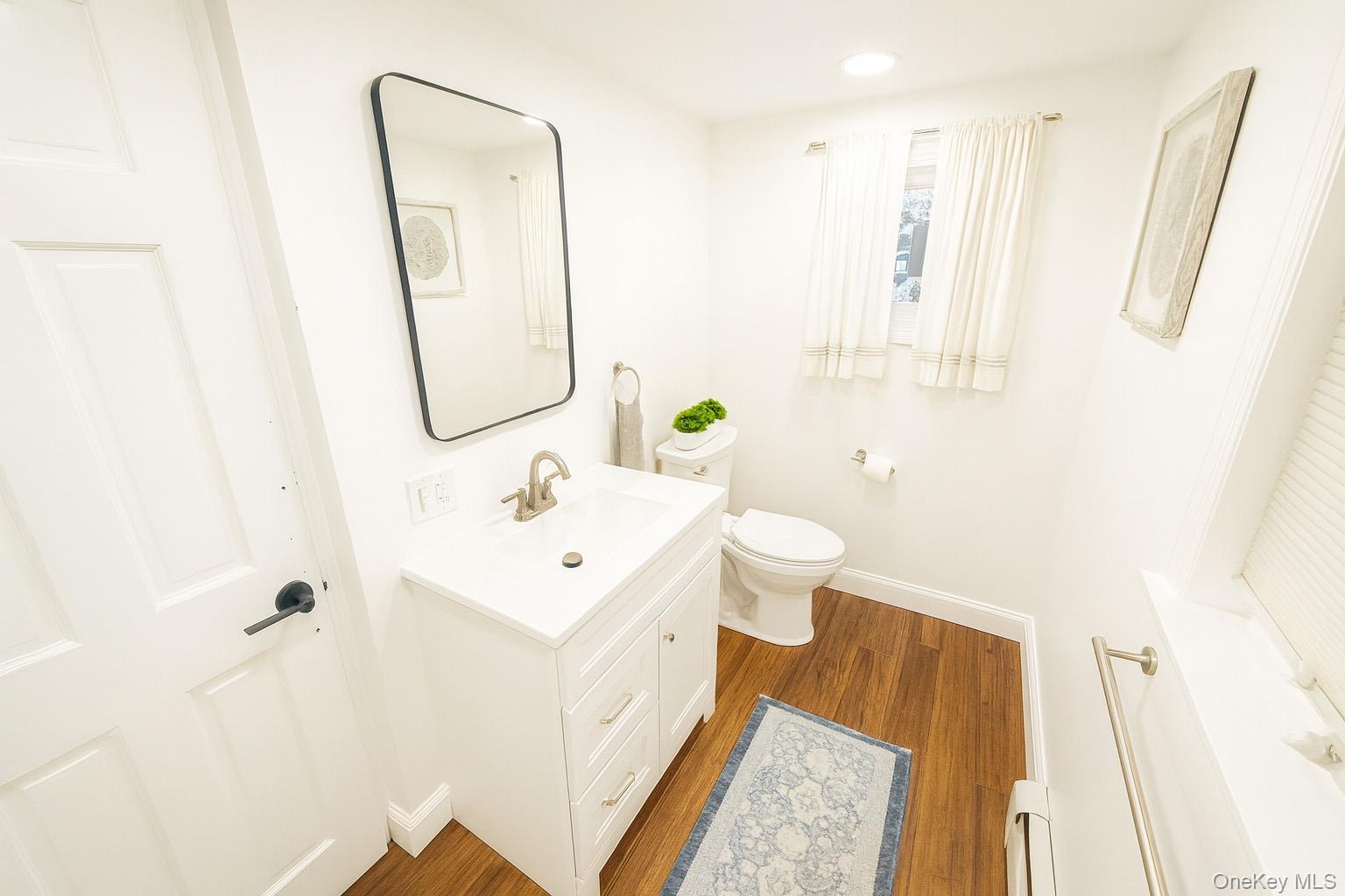 Single Family Hamilton Nassau County, NY 11758, MLS-944386-14