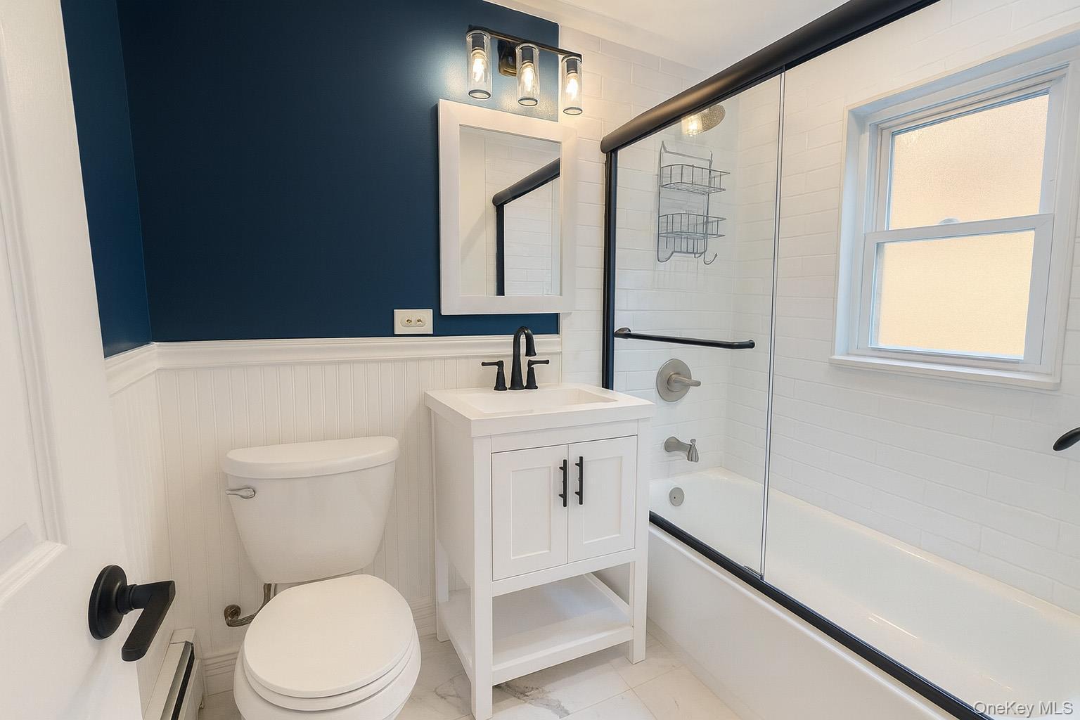 Single Family Hamilton Nassau County, NY 11758, MLS-944386-16