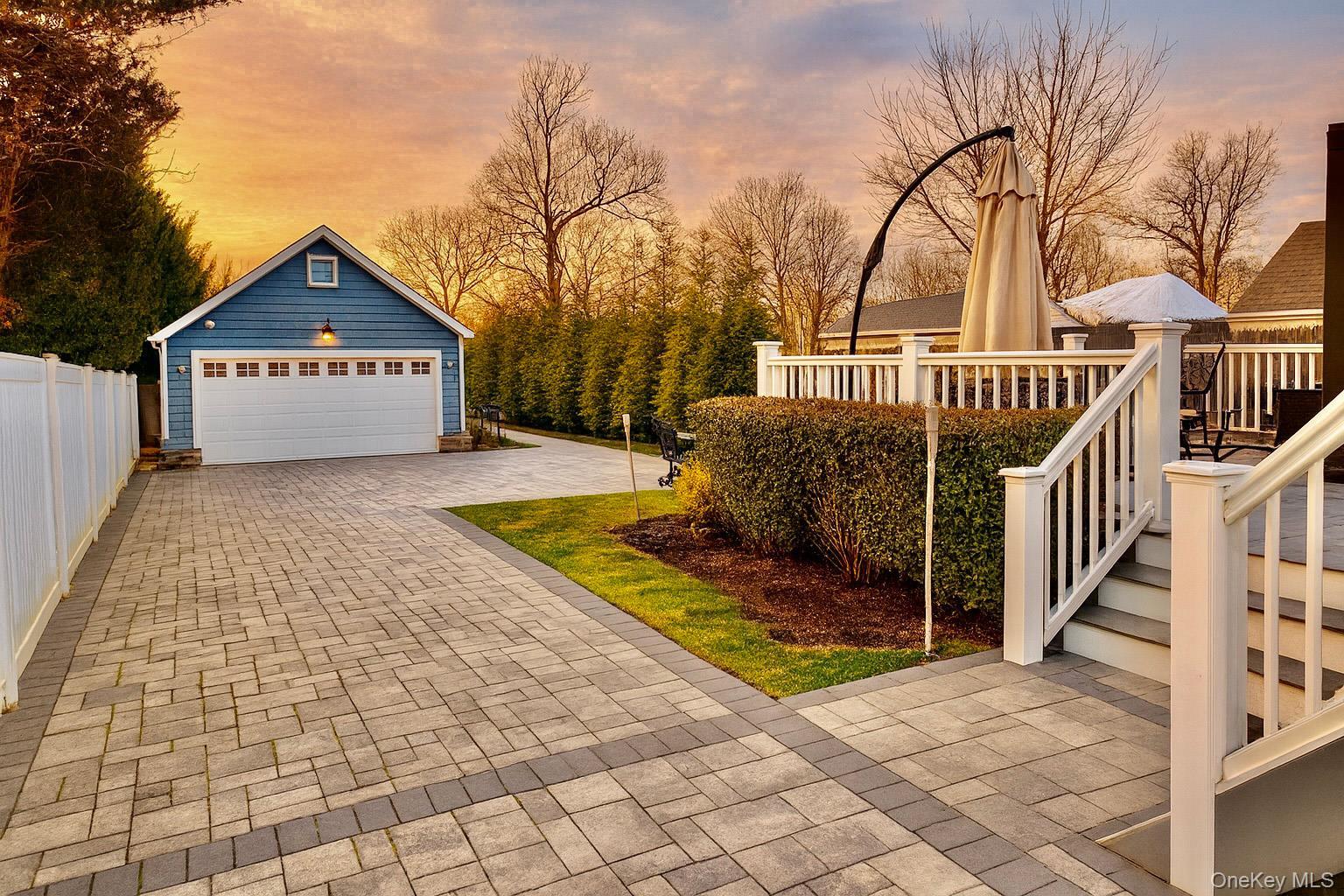 Single Family Hamilton Nassau County, NY 11758, MLS-944386-17