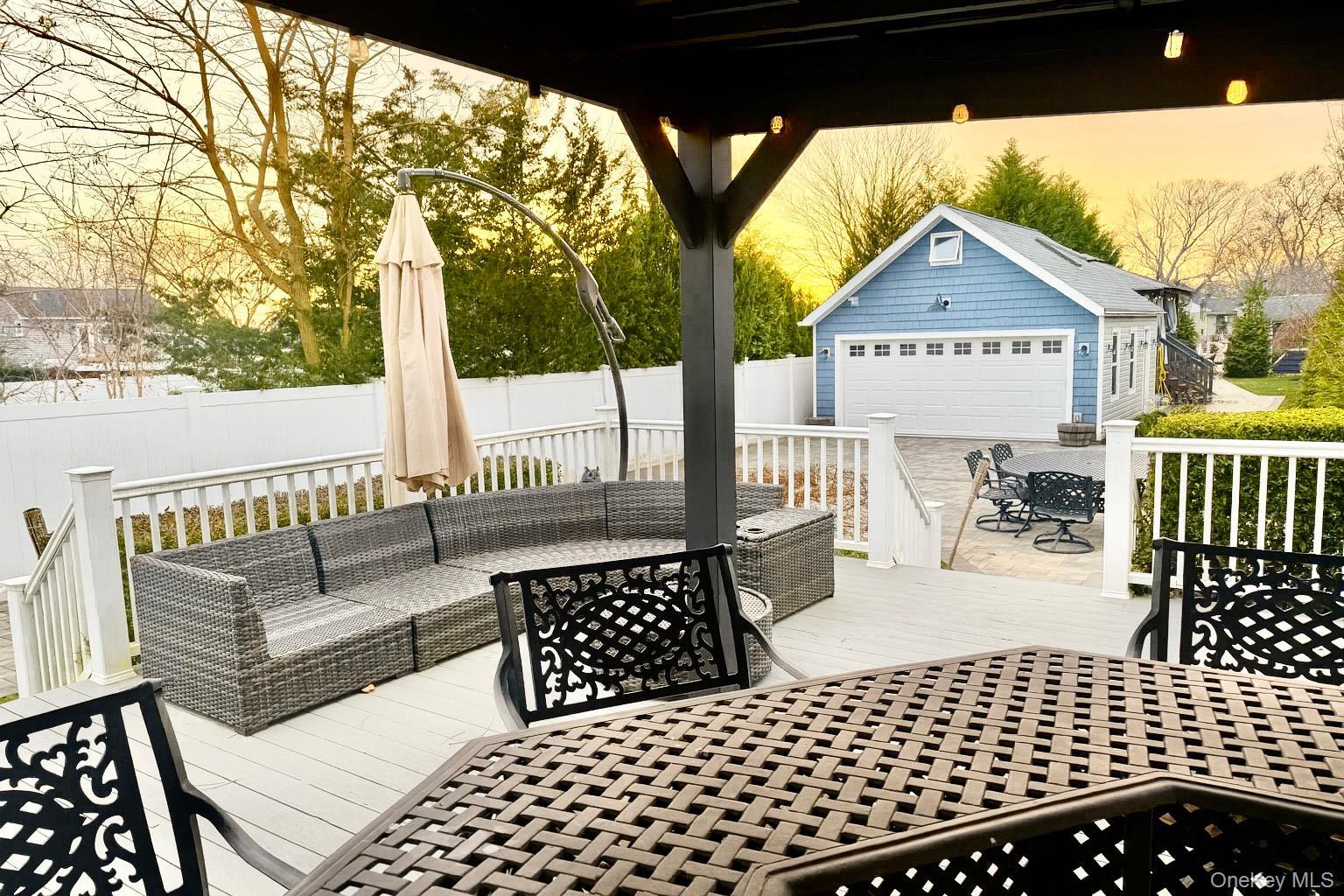 Single Family Hamilton Nassau County, NY 11758, MLS-944386-18