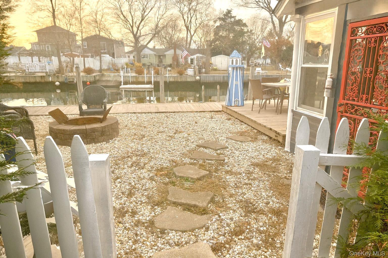 Single Family Hamilton Nassau County, NY 11758, MLS-944386-23