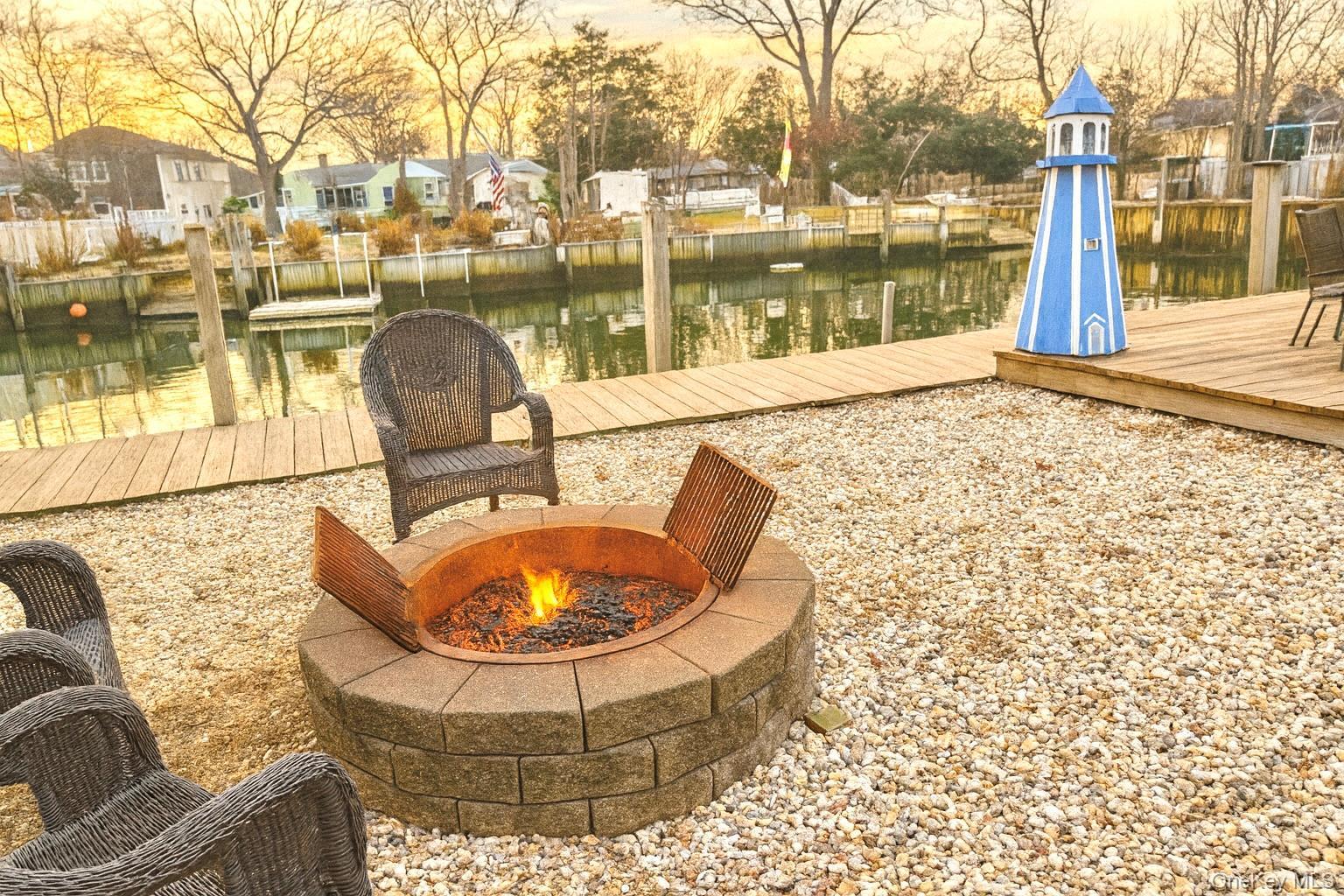 Single Family Hamilton  Nassau County, NY 11758, MLS-944386-27