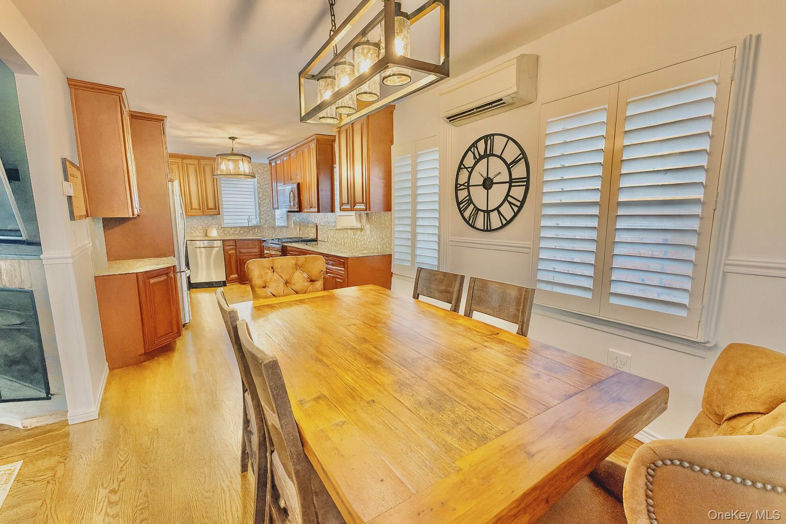 Single Family Hamilton Nassau County, NY 11758, MLS-944386-4