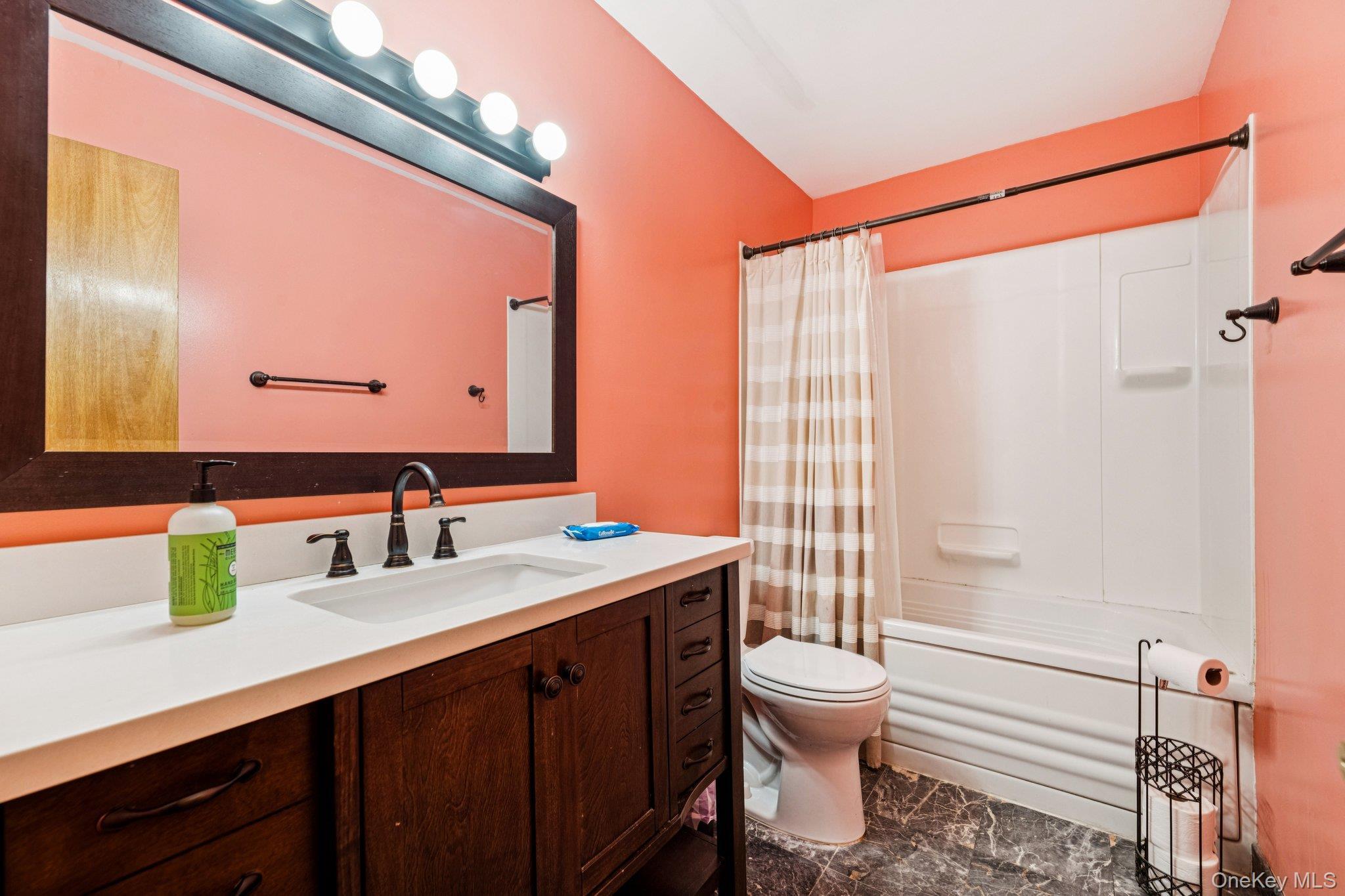 Single Family Auborn  Suffolk County, NY 11967, MLS-944395-17