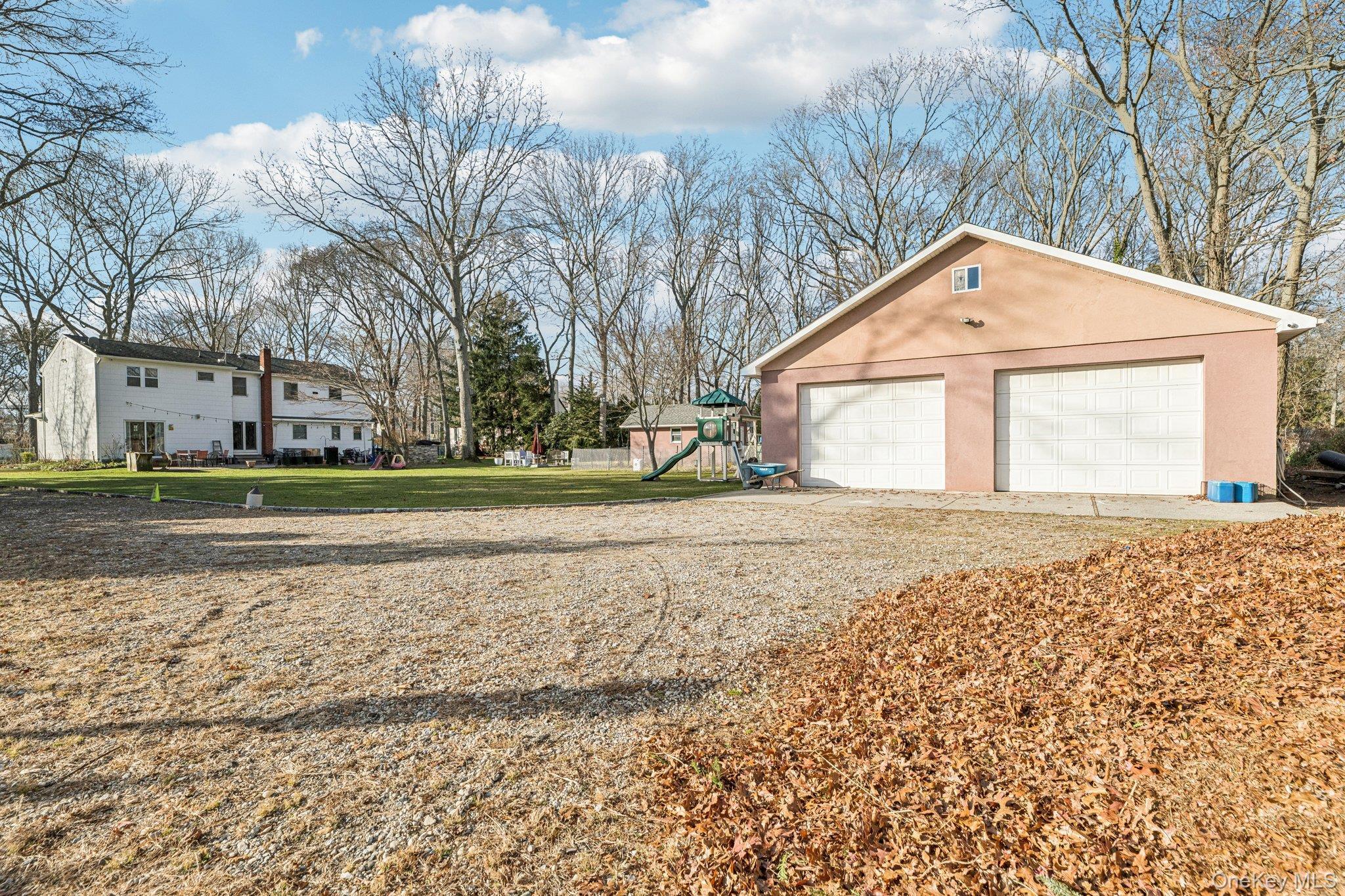 Single Family Auborn  Suffolk County, NY 11967, MLS-944395-22