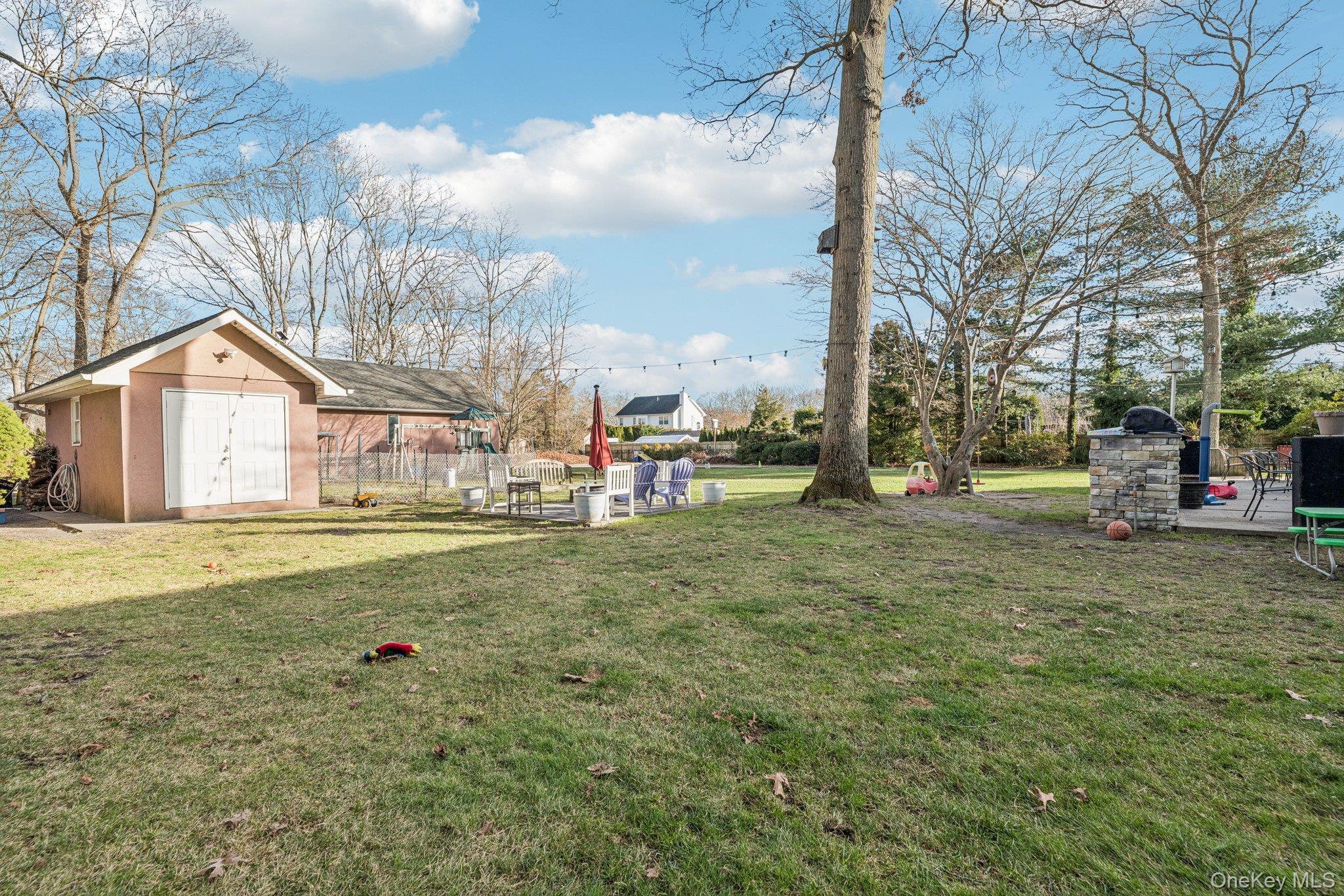 Single Family Auborn  Suffolk County, NY 11967, MLS-944395-23