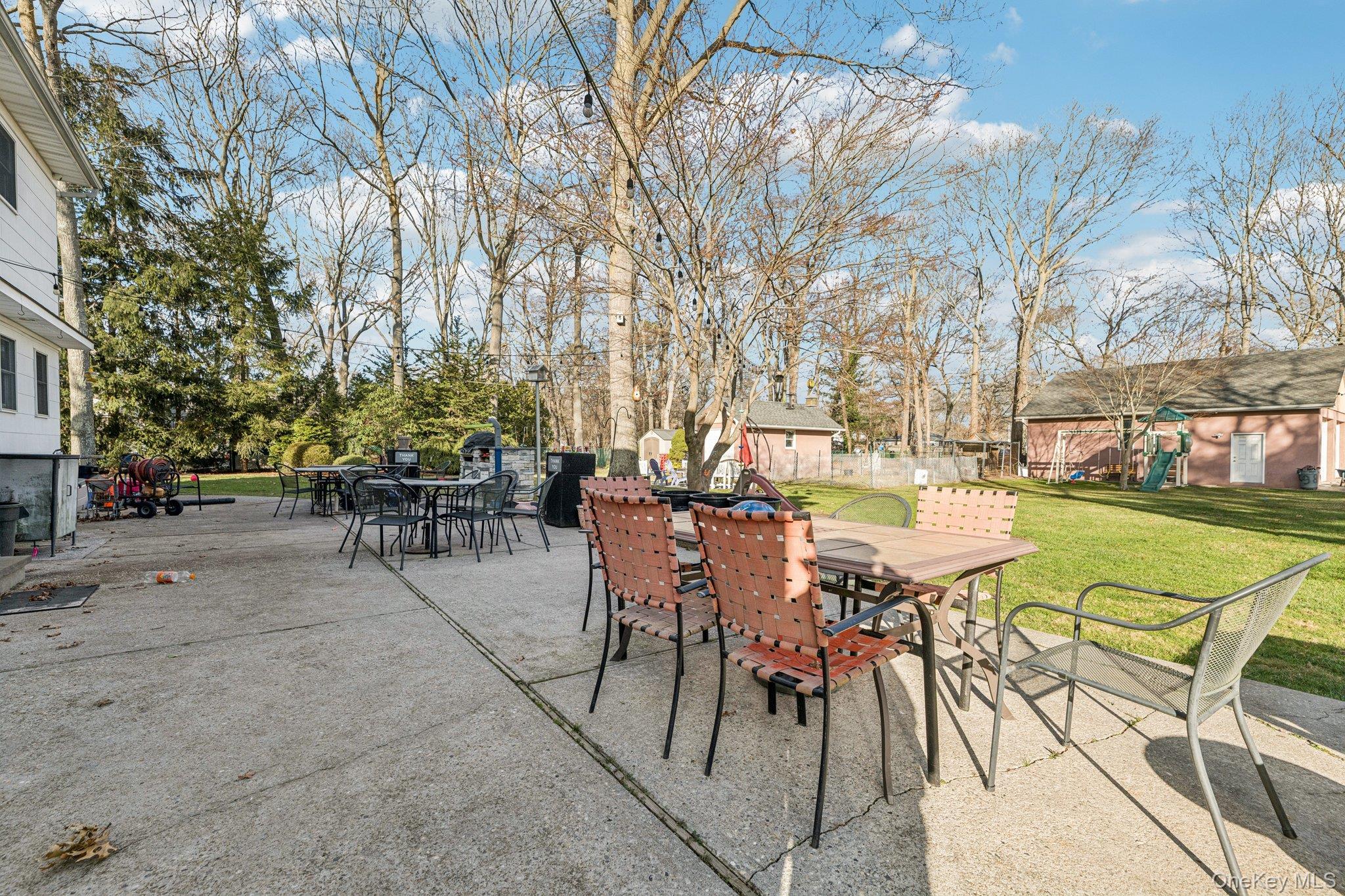 Single Family Auborn  Suffolk County, NY 11967, MLS-944395-30