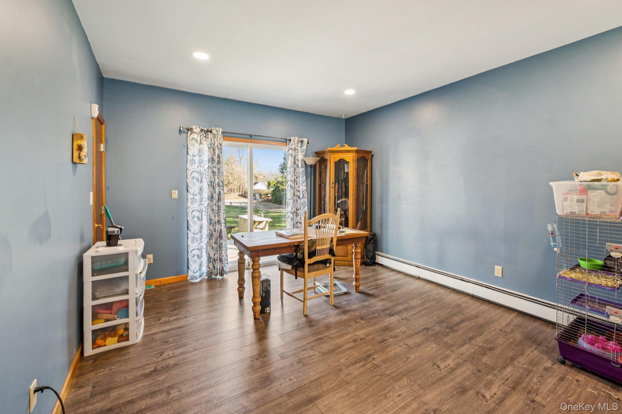 Single Family Auborn  Suffolk County, NY 11967, MLS-944395-8