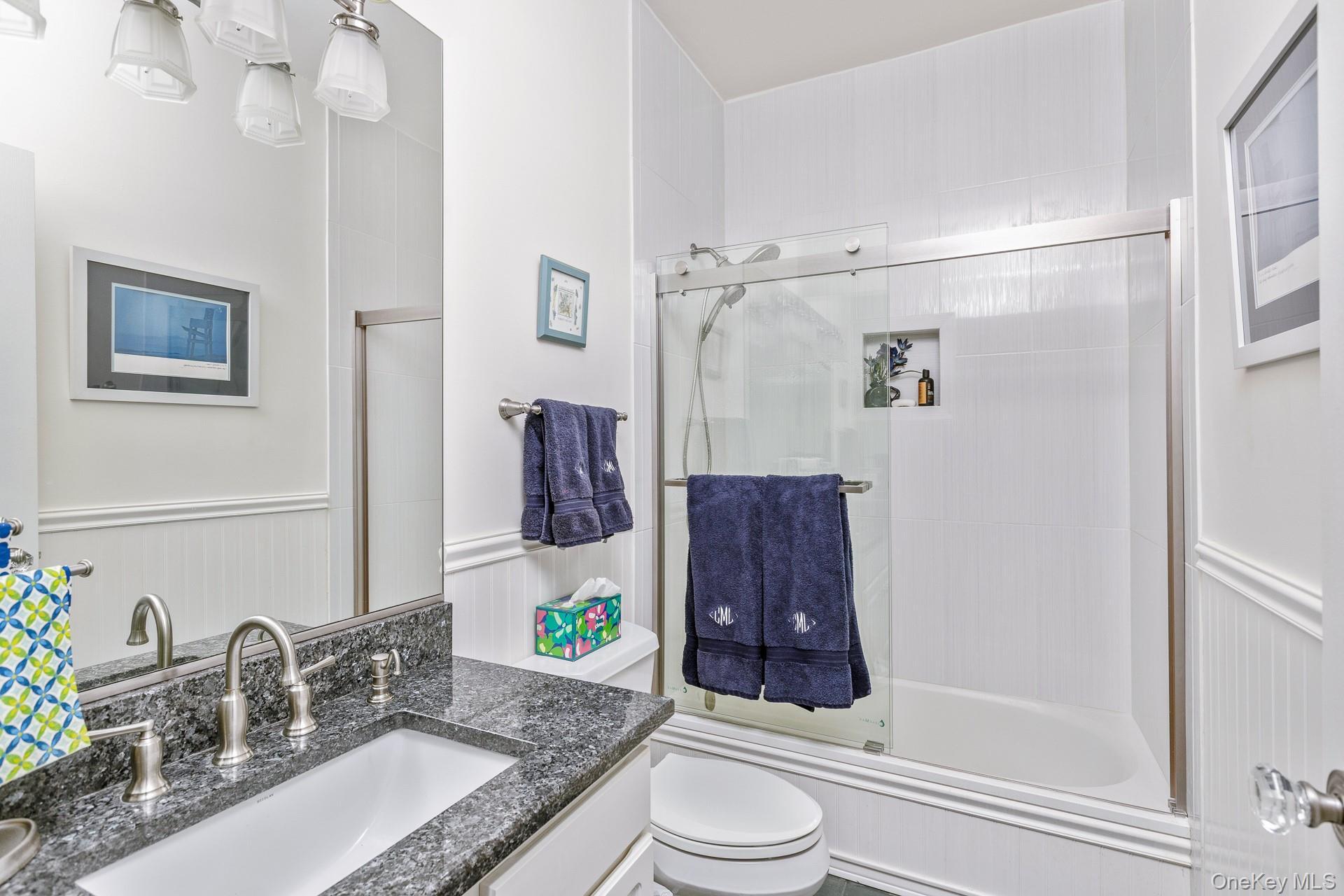 Condo Woodscreek  Suffolk County, NY 11955, MLS-944397-25