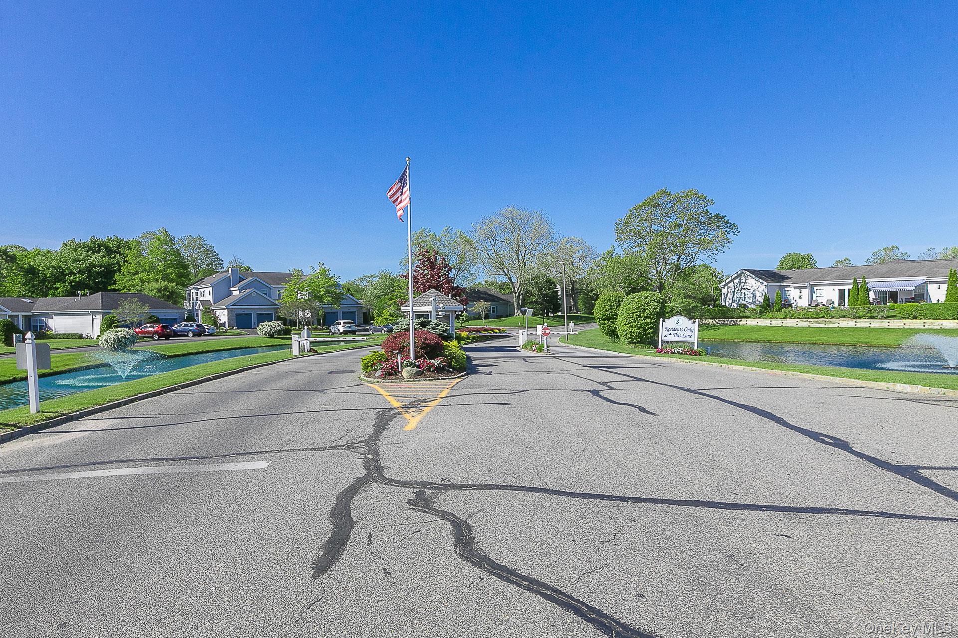 Condo Woodscreek  Suffolk County, NY 11955, MLS-944397-31