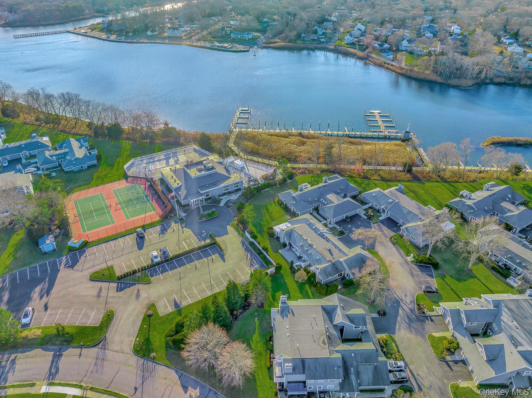 Condo Woodscreek  Suffolk County, NY 11955, MLS-944397-34