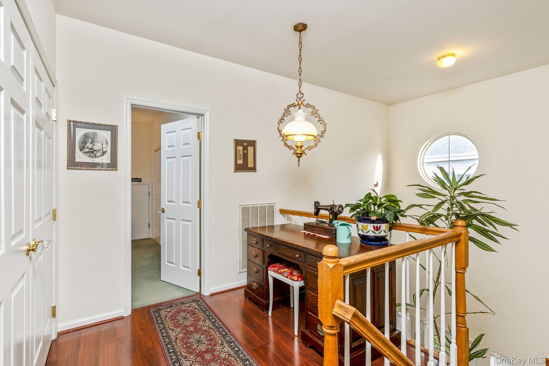 Condo Woodscreek  Suffolk County, NY 11955, MLS-944397-8