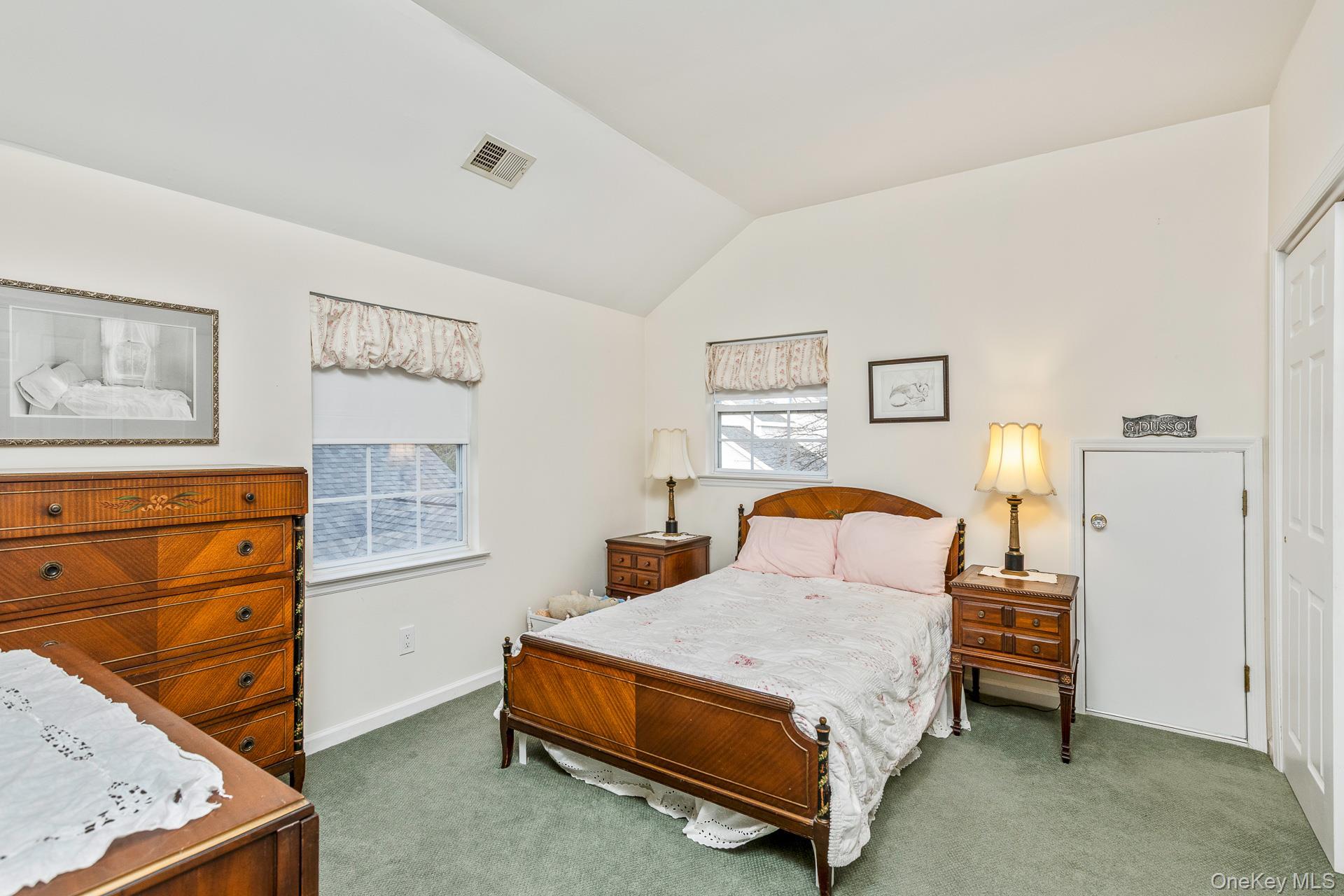 Condo Woodscreek  Suffolk County, NY 11955, MLS-944397-9