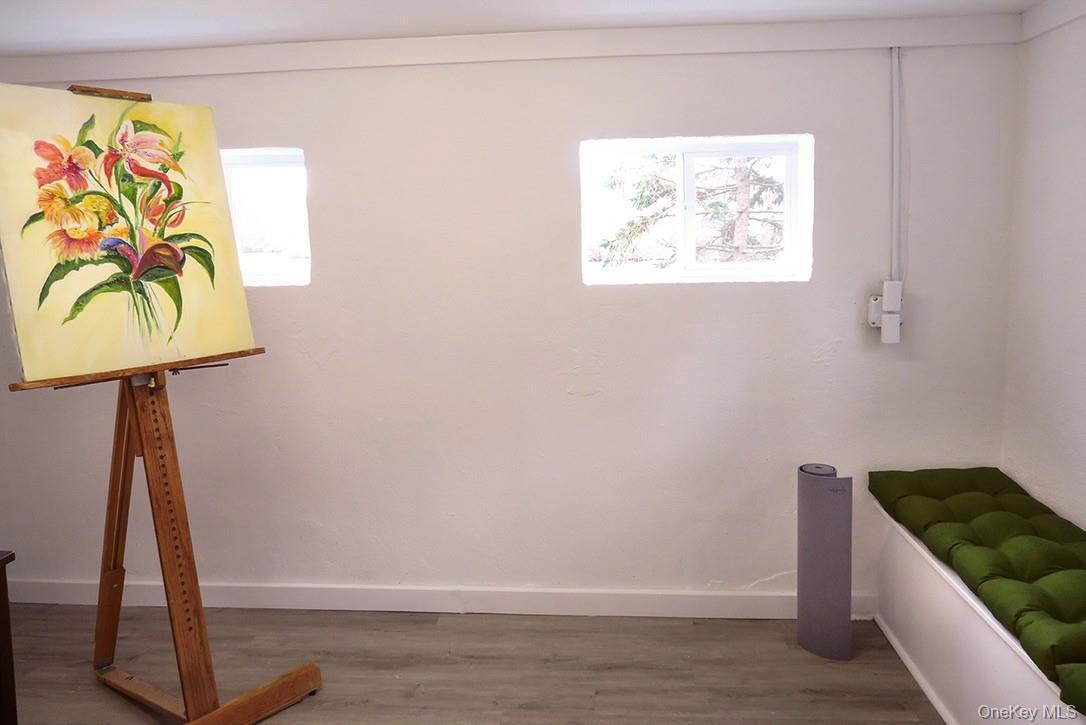 Single Family Main  Suffolk County, NY 11901, MLS-944406-14