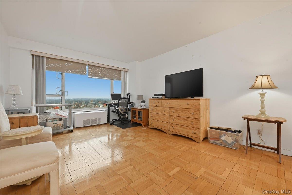 Coop Powells Cove  Queens, NY 11357, MLS-944439-15