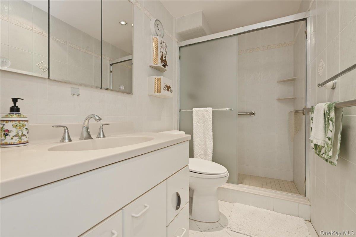 Coop Powells Cove  Queens, NY 11357, MLS-944439-16