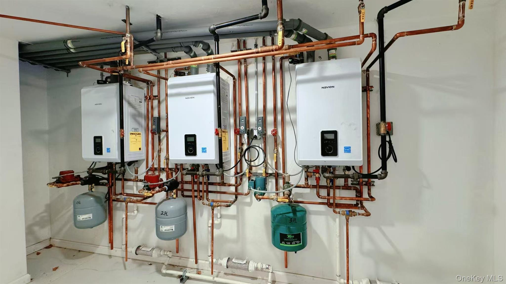 Single Family 49th Ave Queens, NY 11368, MLS-944478-35