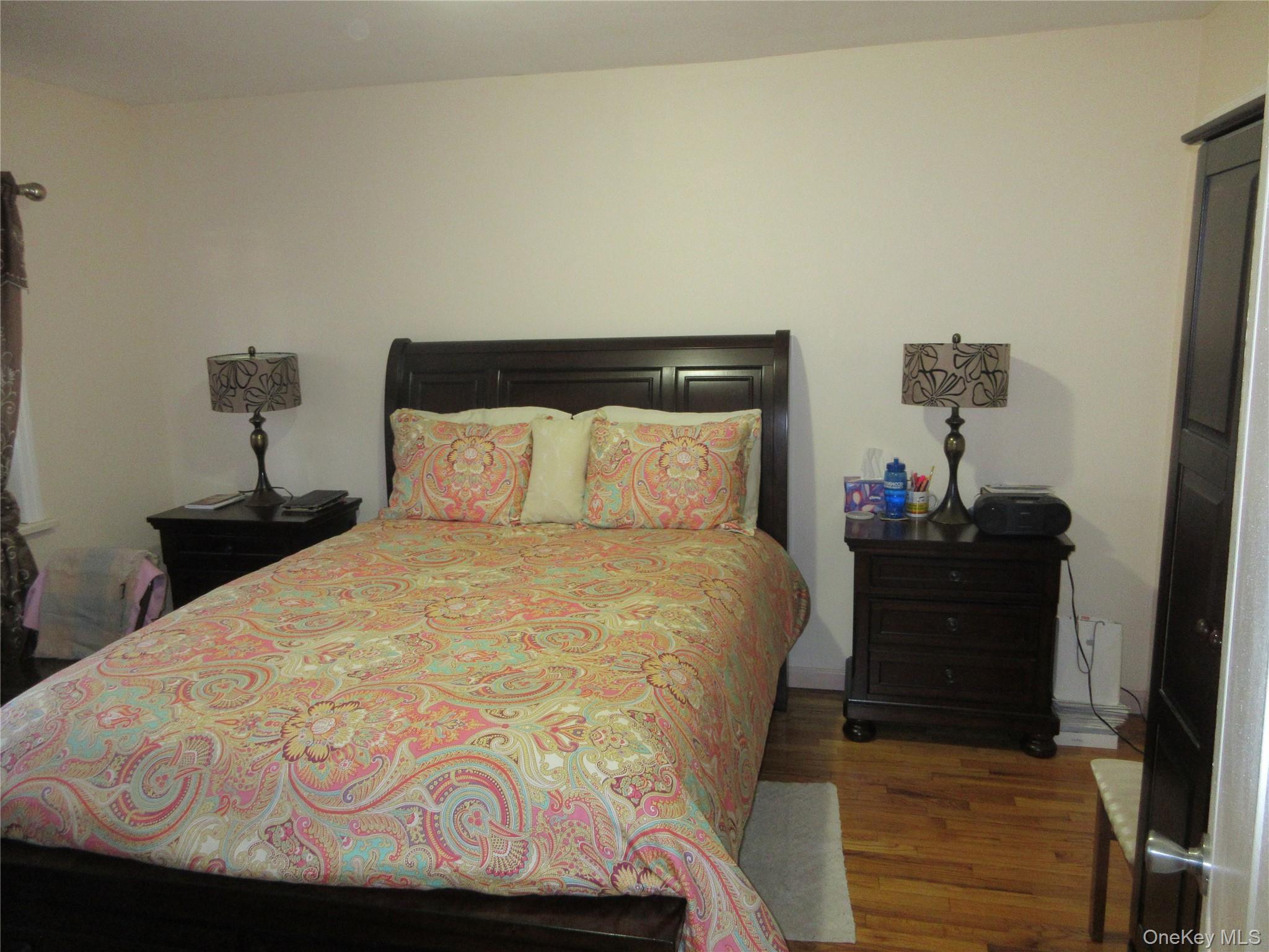 Single Family Tenbroeck  Bronx, NY 10469, MLS-944486-9