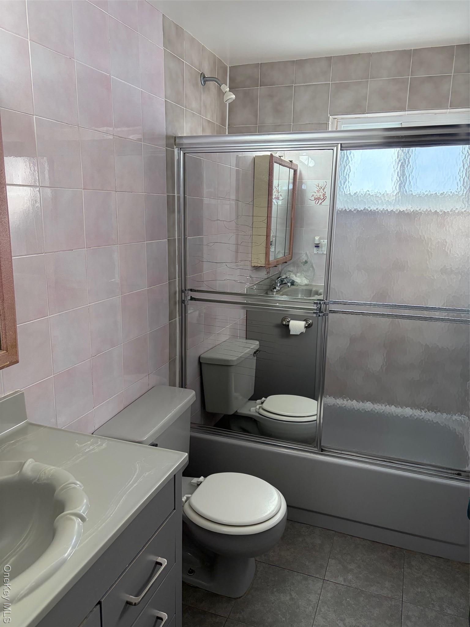 Single Family 97th  Queens, NY 11416, MLS-944600-8