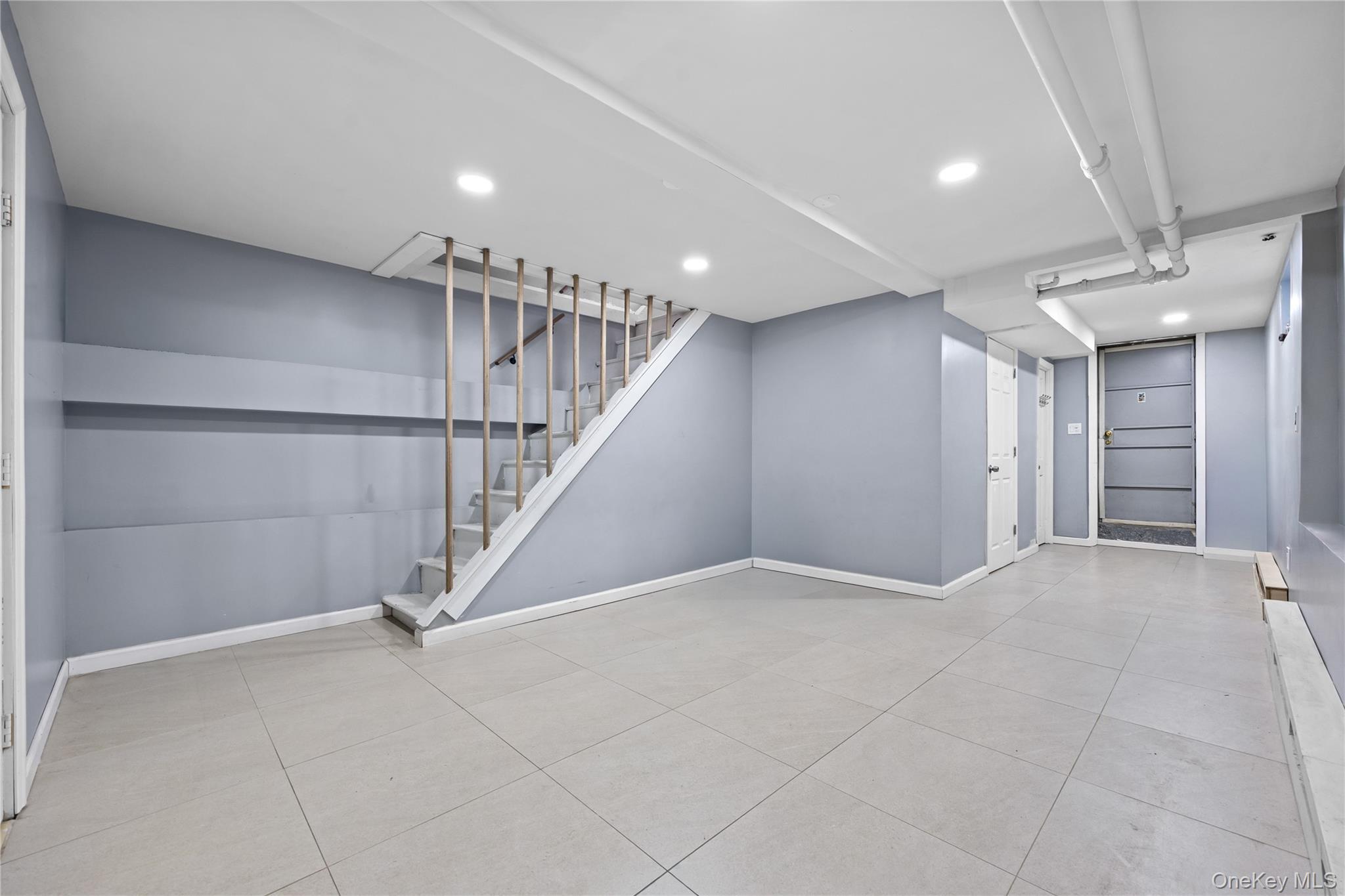 Single Family 73rd  Queens, NY 11370, MLS-944660-16