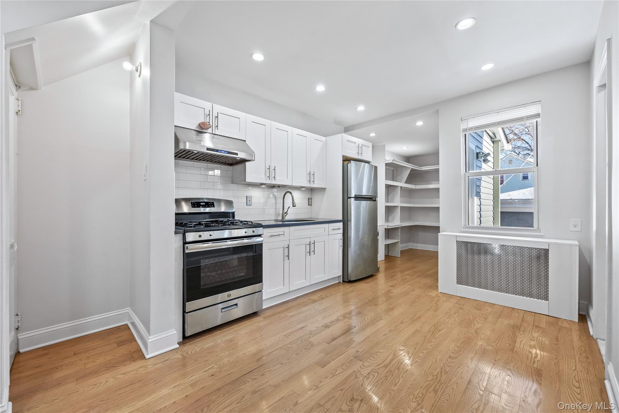 Single Family 73rd  Queens, NY 11370, MLS-944660-4